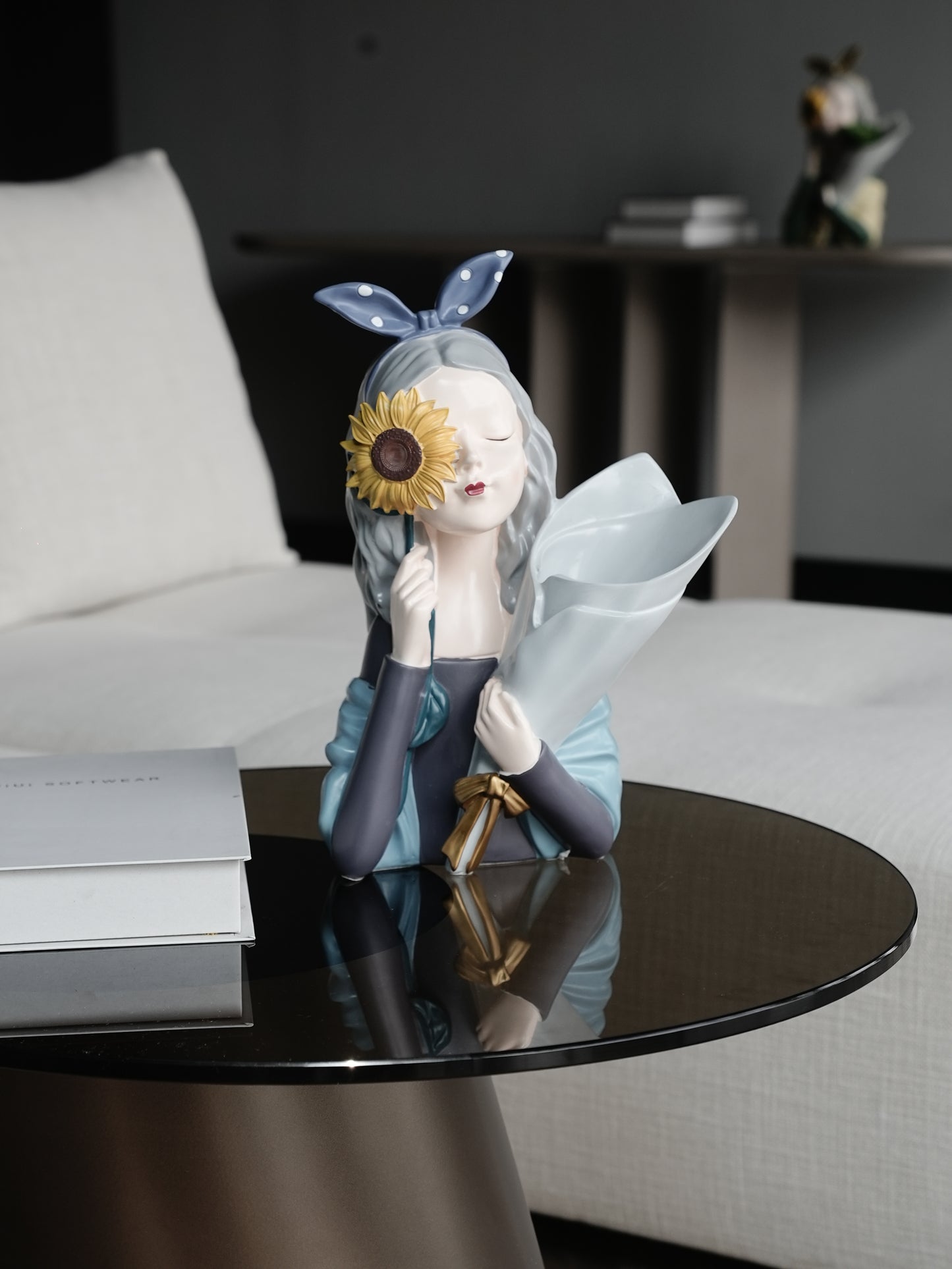 ELYSIA WOMEN DECOR
