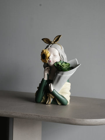 ELYSIA WOMEN DECOR