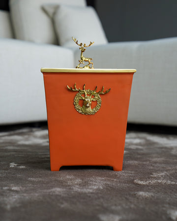TRASH CAN