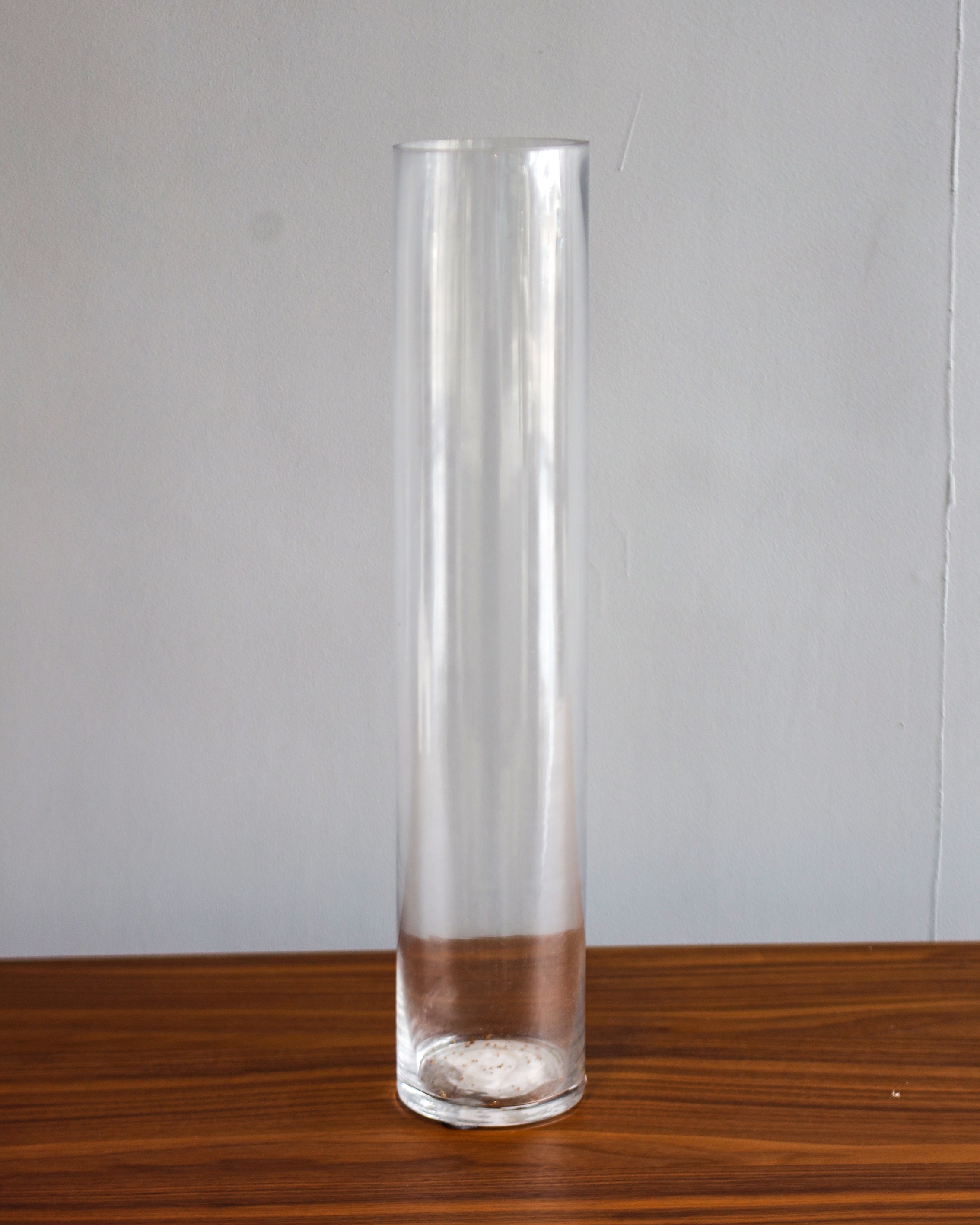 Sleek Crystal-Clear Glass Vase