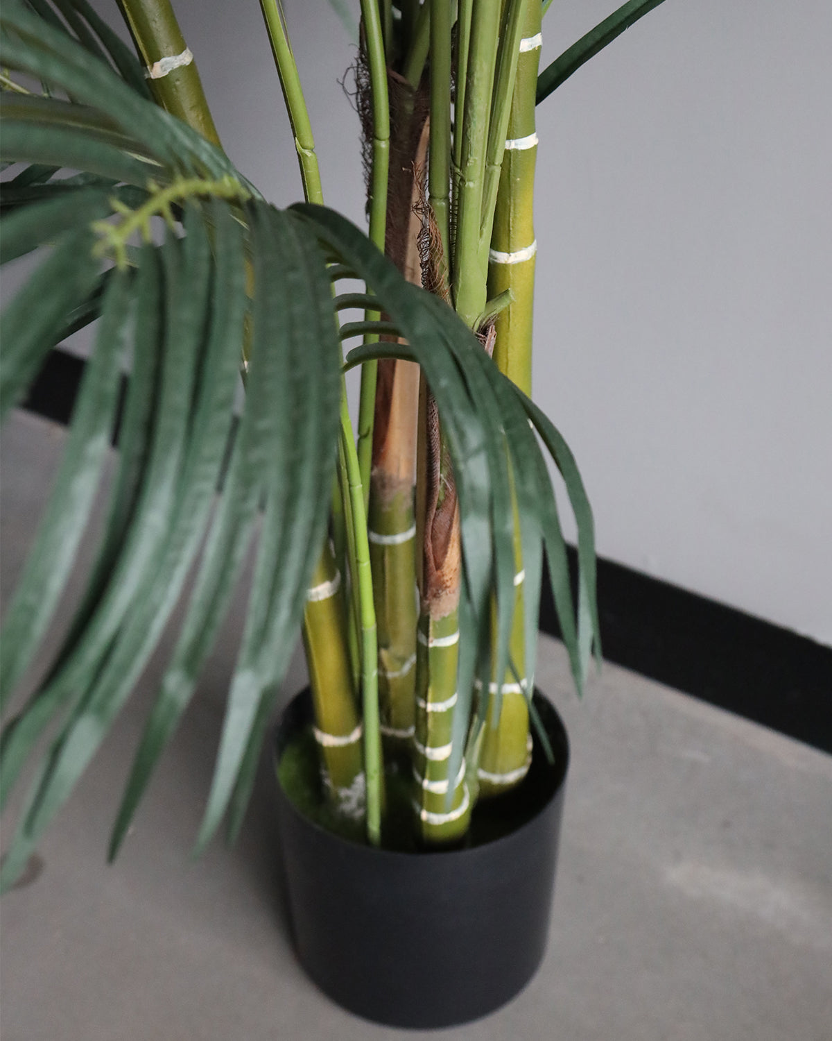 ARTIFICIAL PLANT