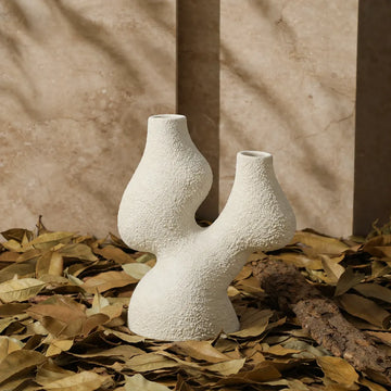 Bead-Dot Double Head Vase