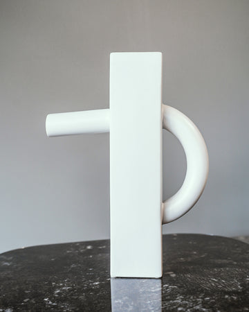 Minimalist Ceramic Décor