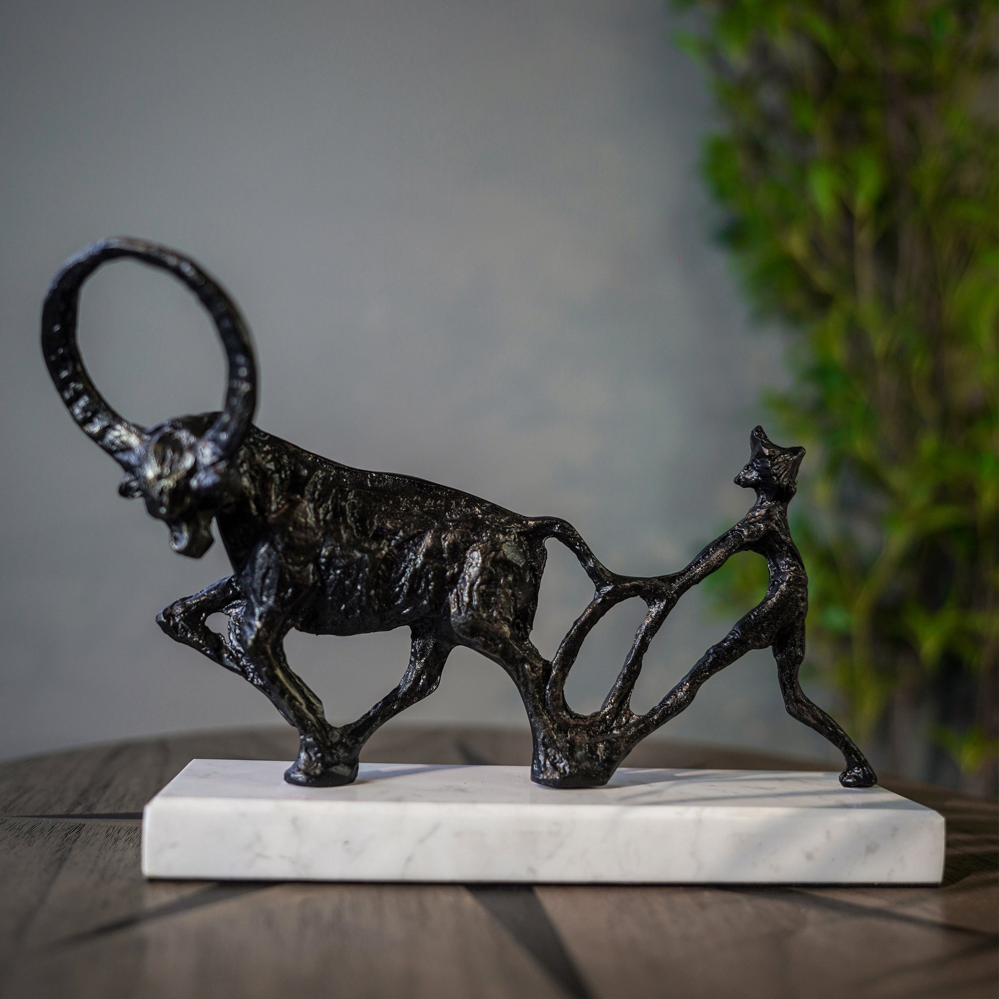 Black Resin-Metal Art