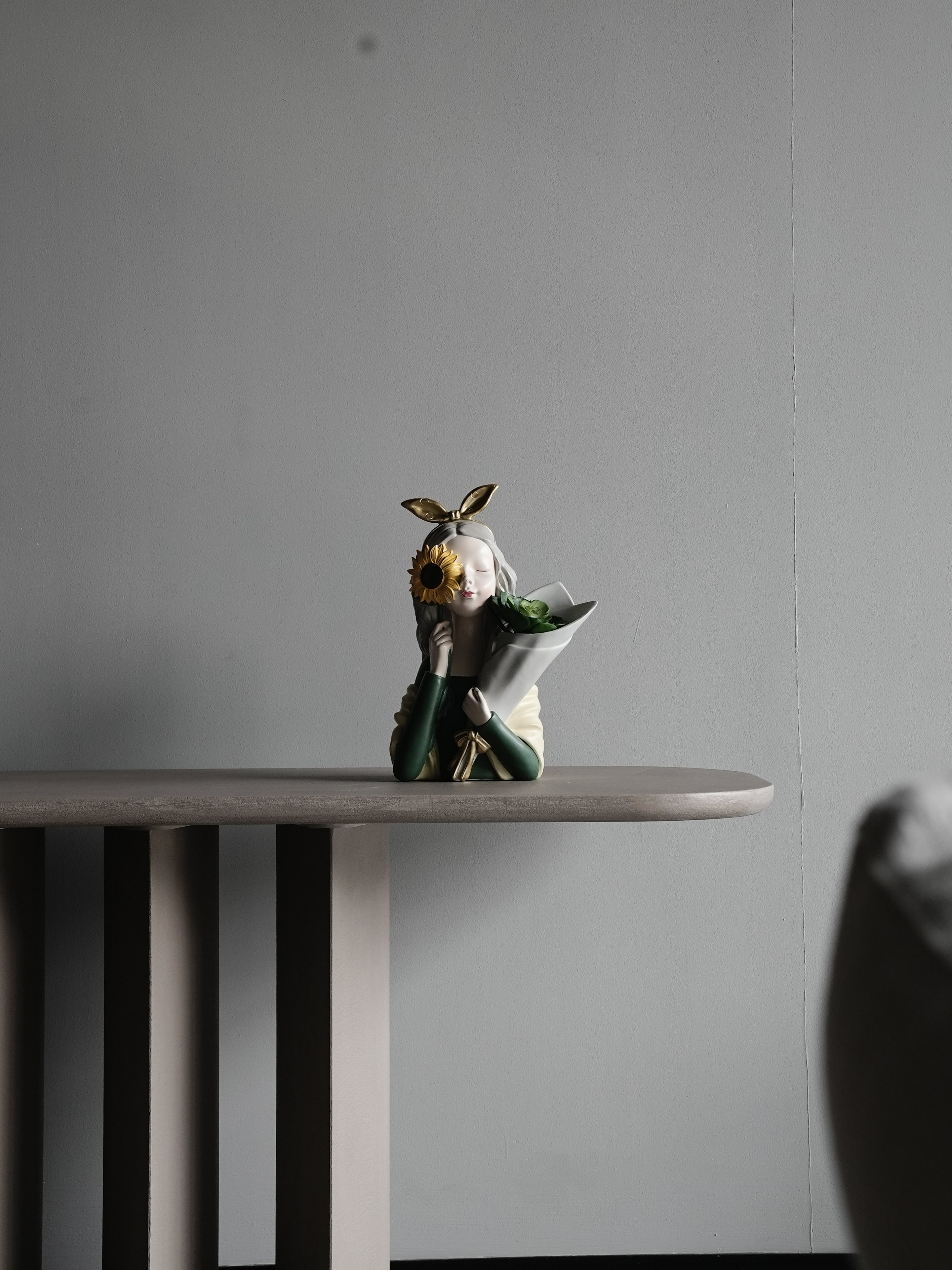 ELYSIA WOMEN DECOR