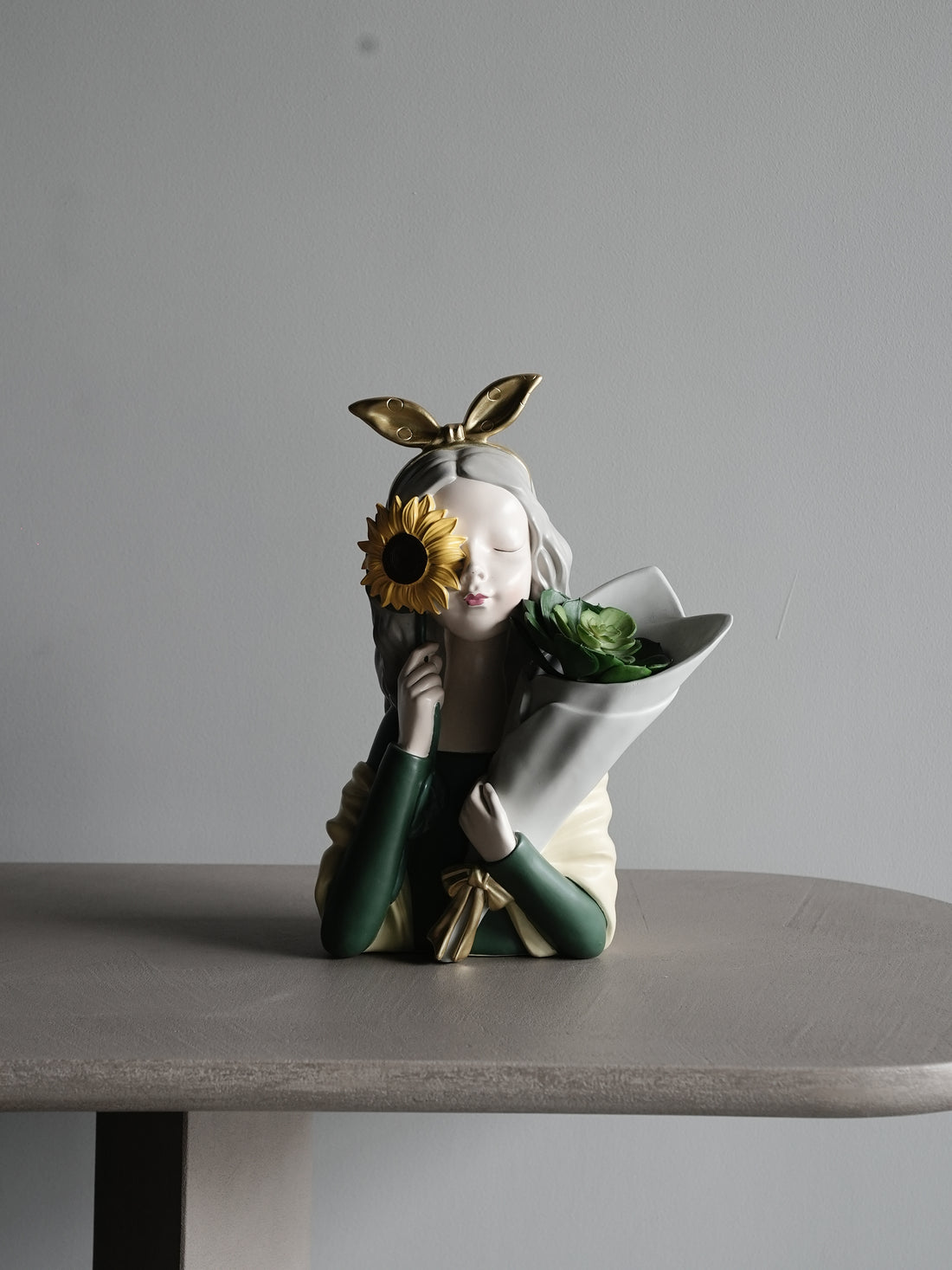 ELYSIA WOMEN DECOR
