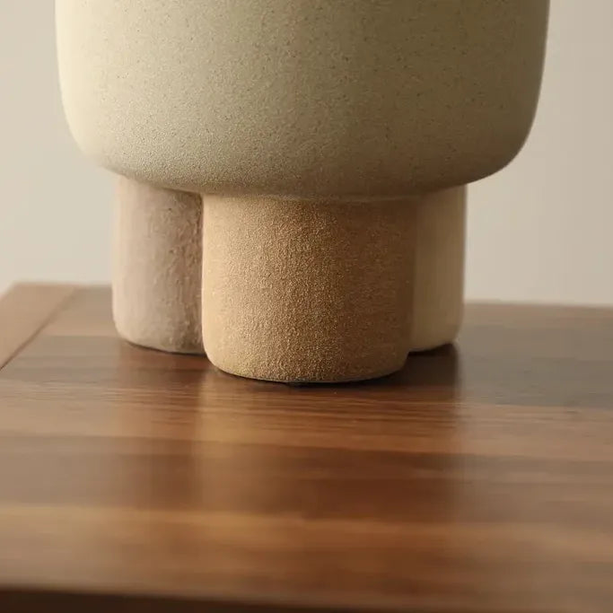 Round Foot Vase