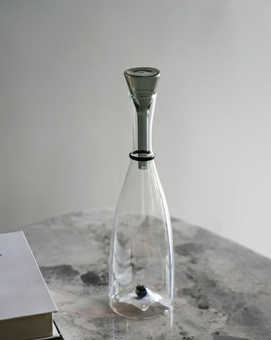 GLASS WINE BOTTLE