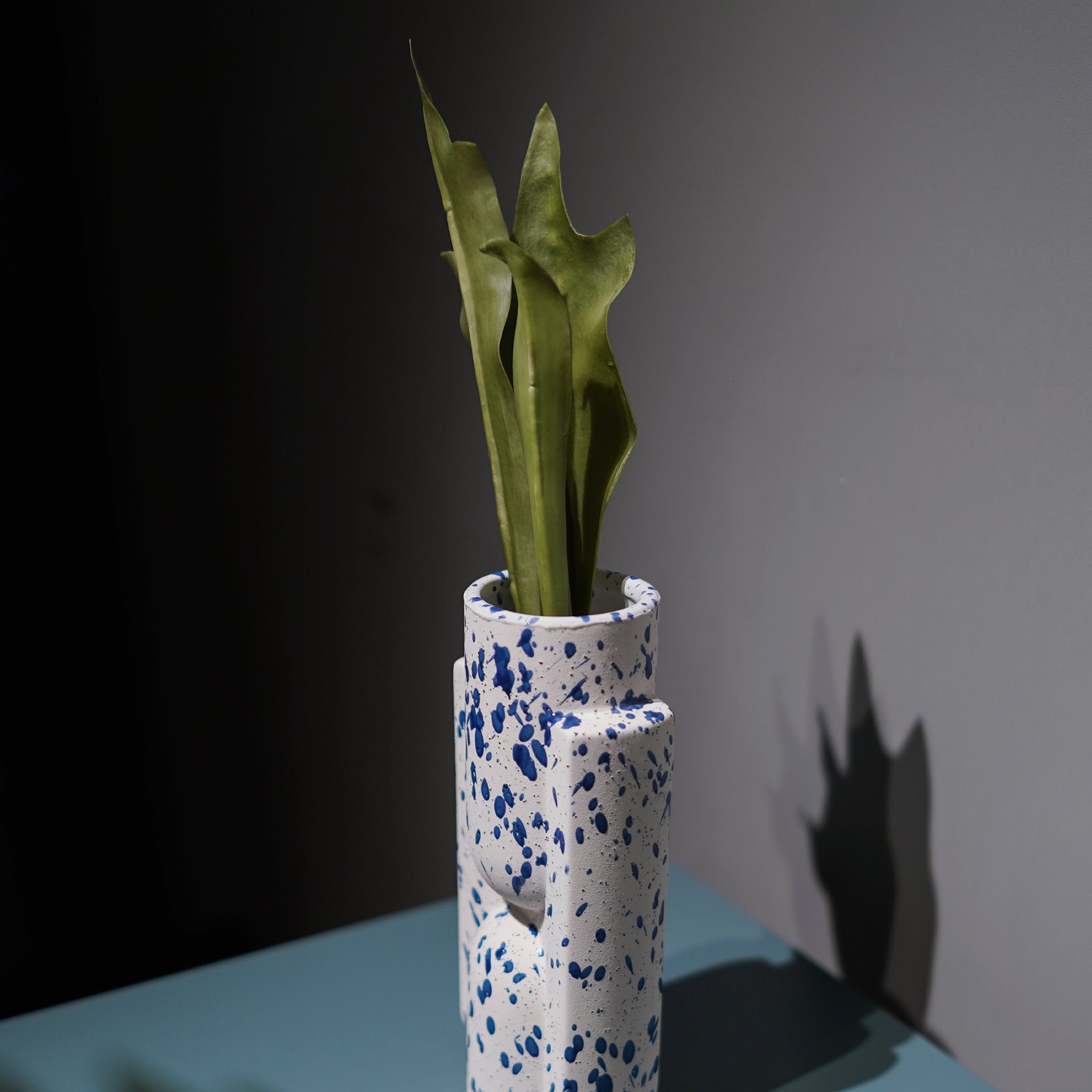 Decorative accent vase
