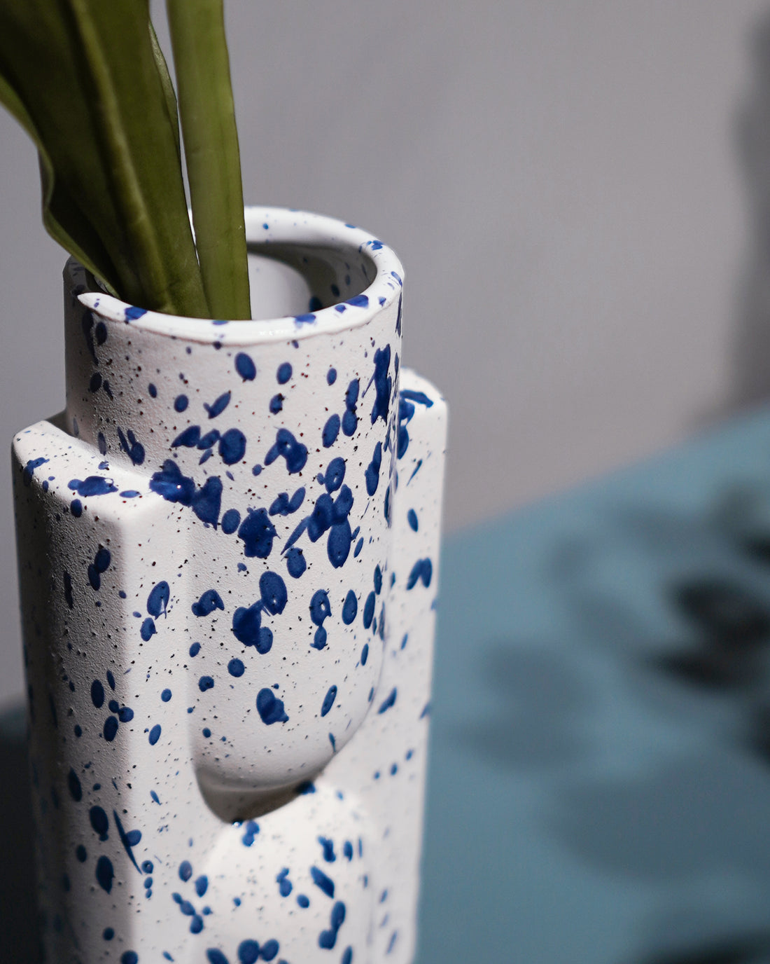 Decorative accent vase