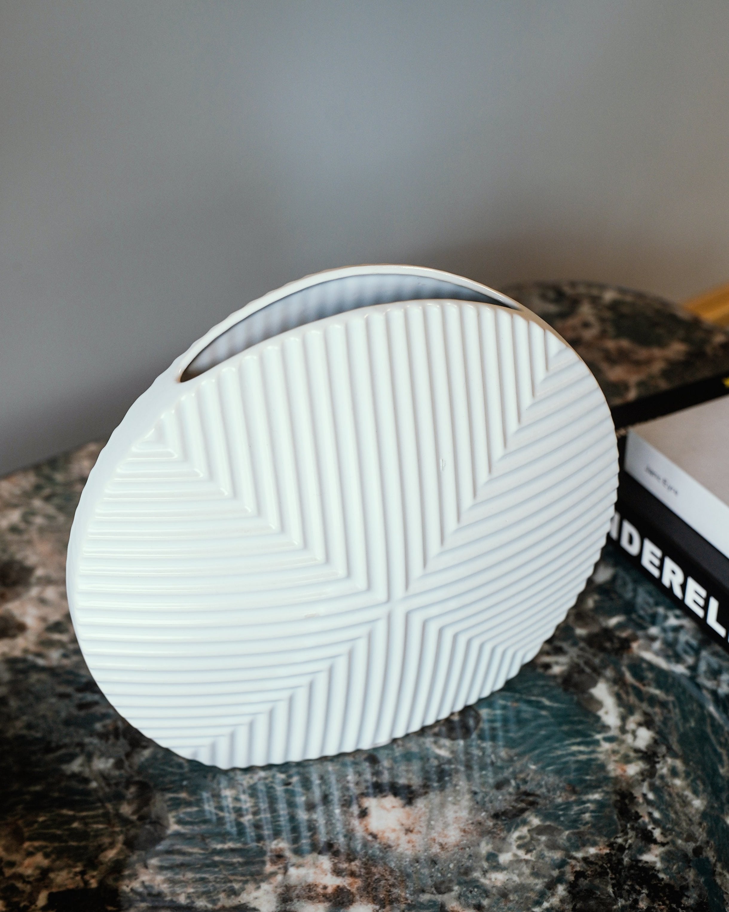 Geometric White Ceramic Decorative Bowls