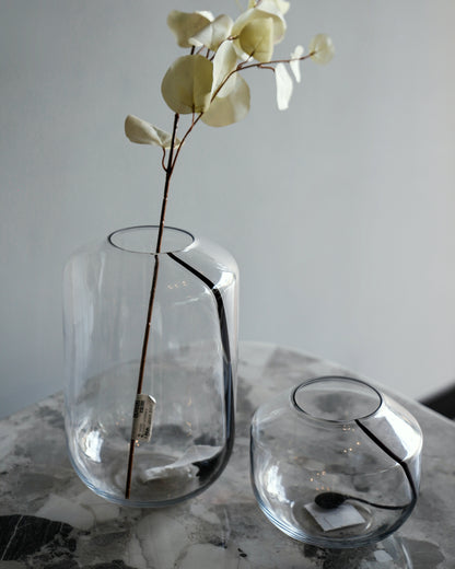 GLASS VASE