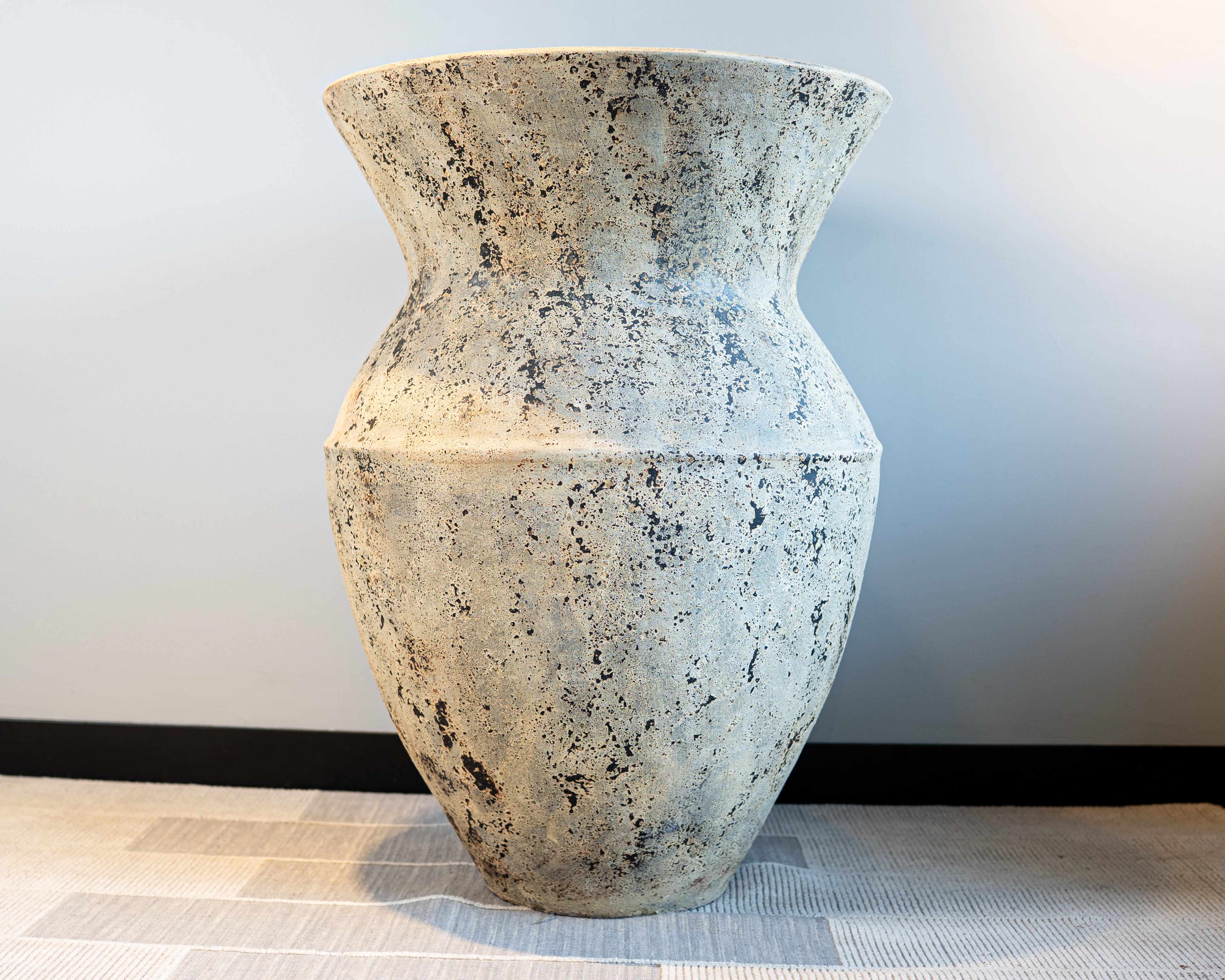 BIG POT