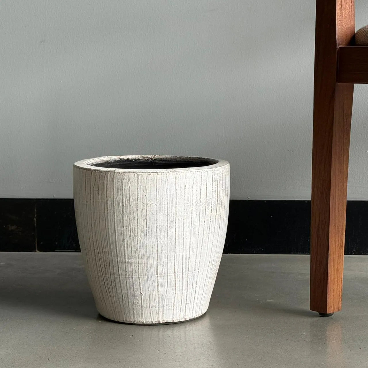 Ivory Strata Planter