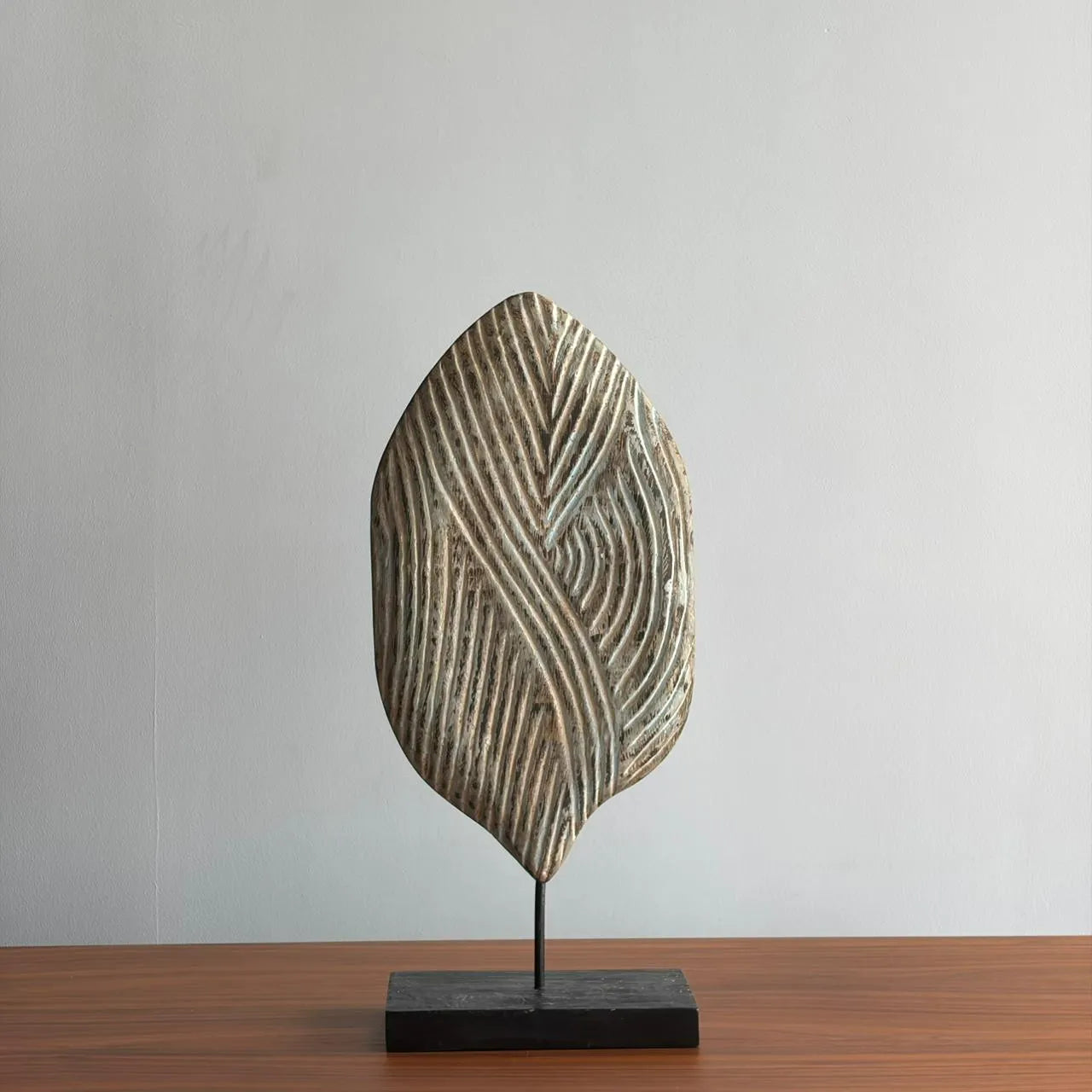 Wooden Leaf Decor