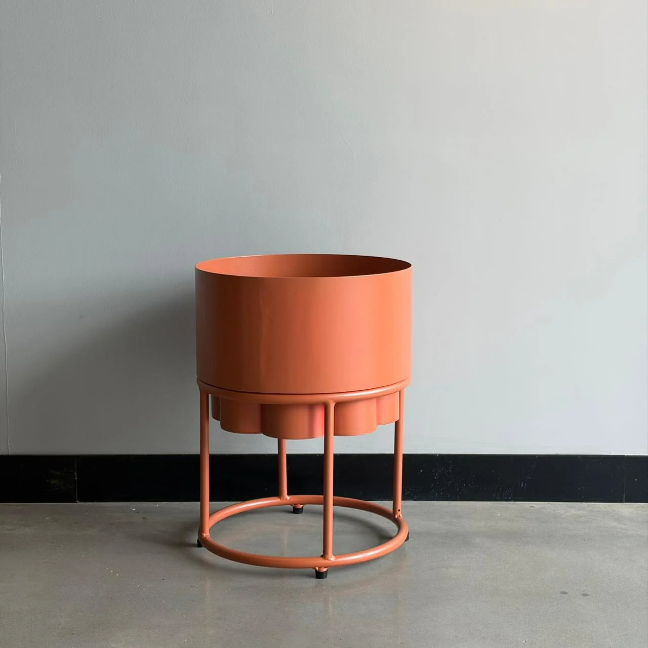 Outdoor Aluminum Vase