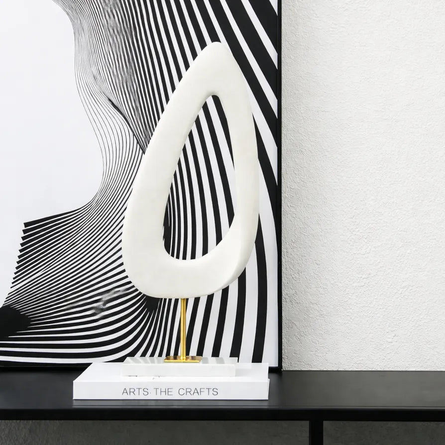 Rounded decorative ornament