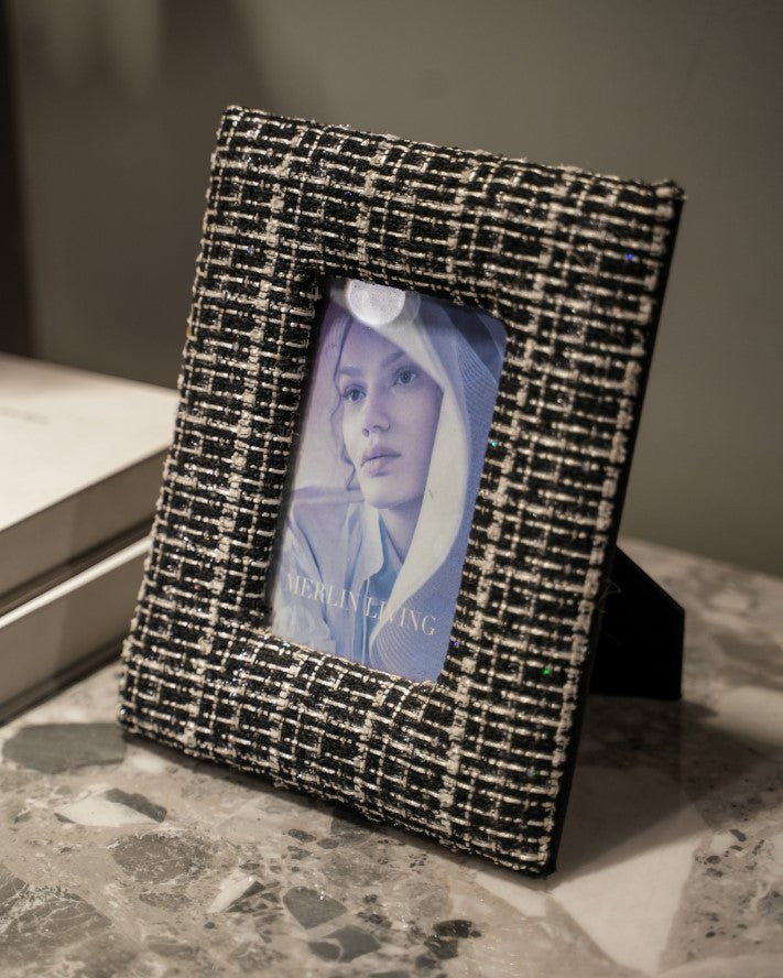 PHOTO FRAME