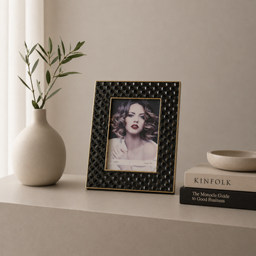 PHOTO FRAME