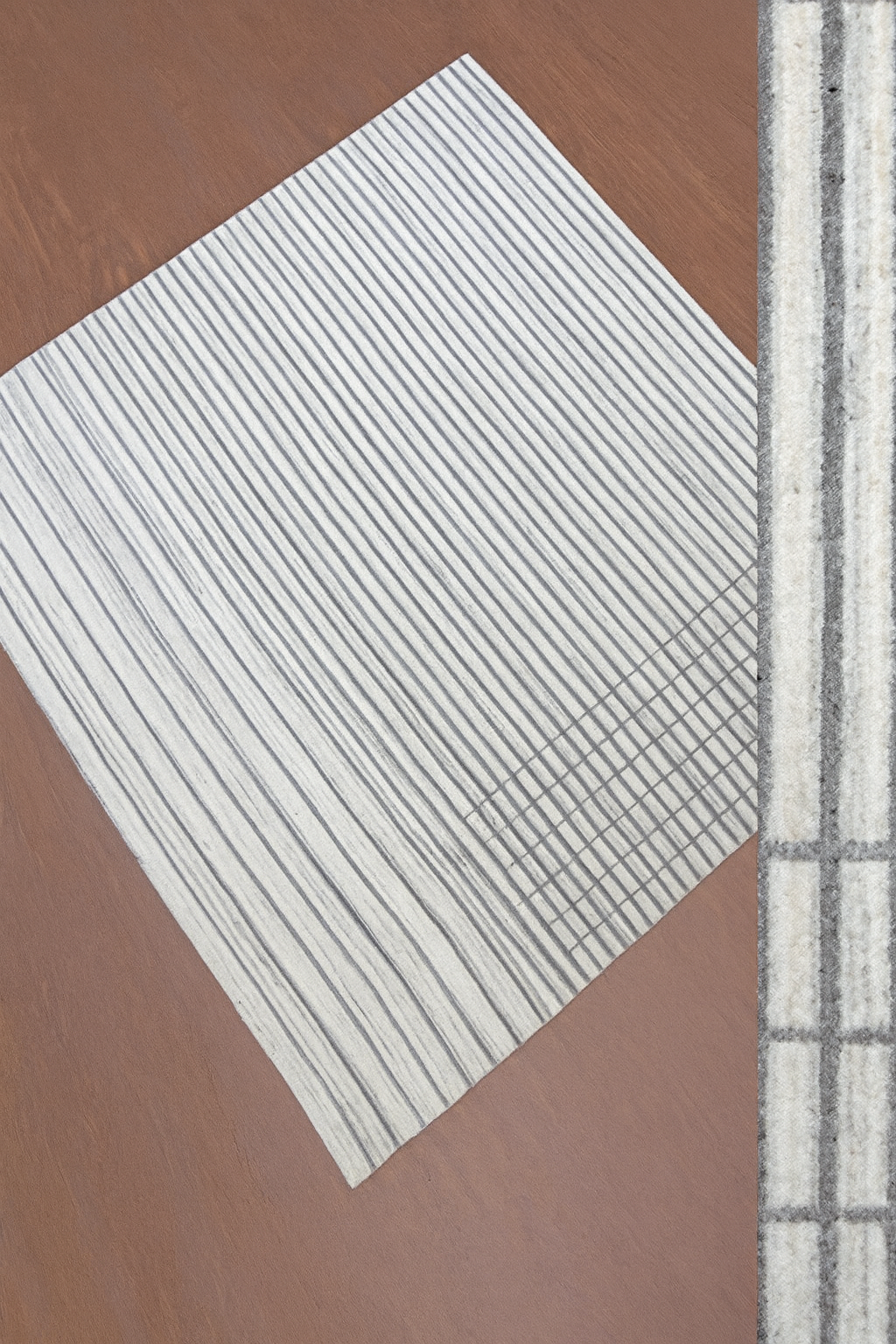 SAND BROWN WOOL RUG