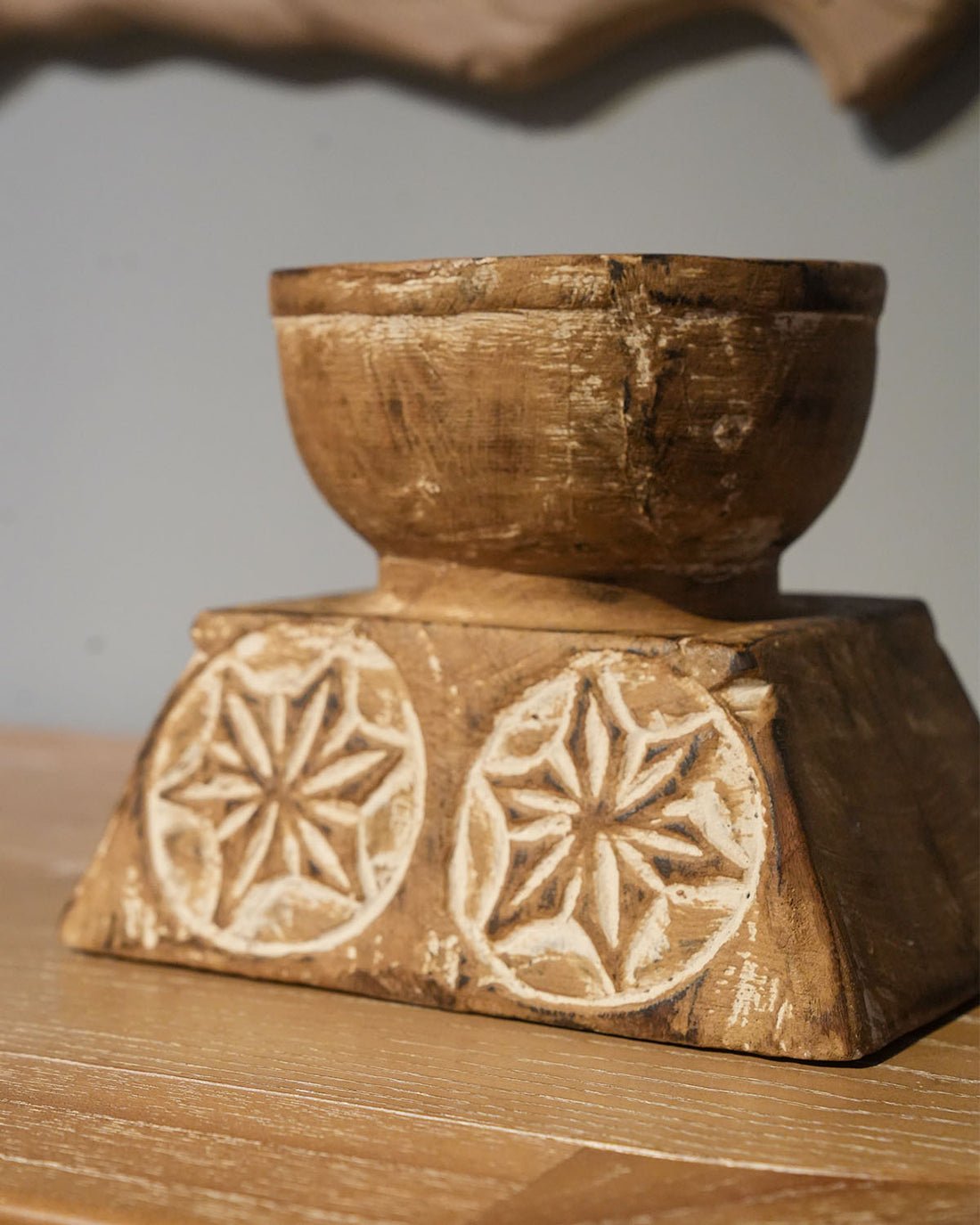 CANDLE STAND