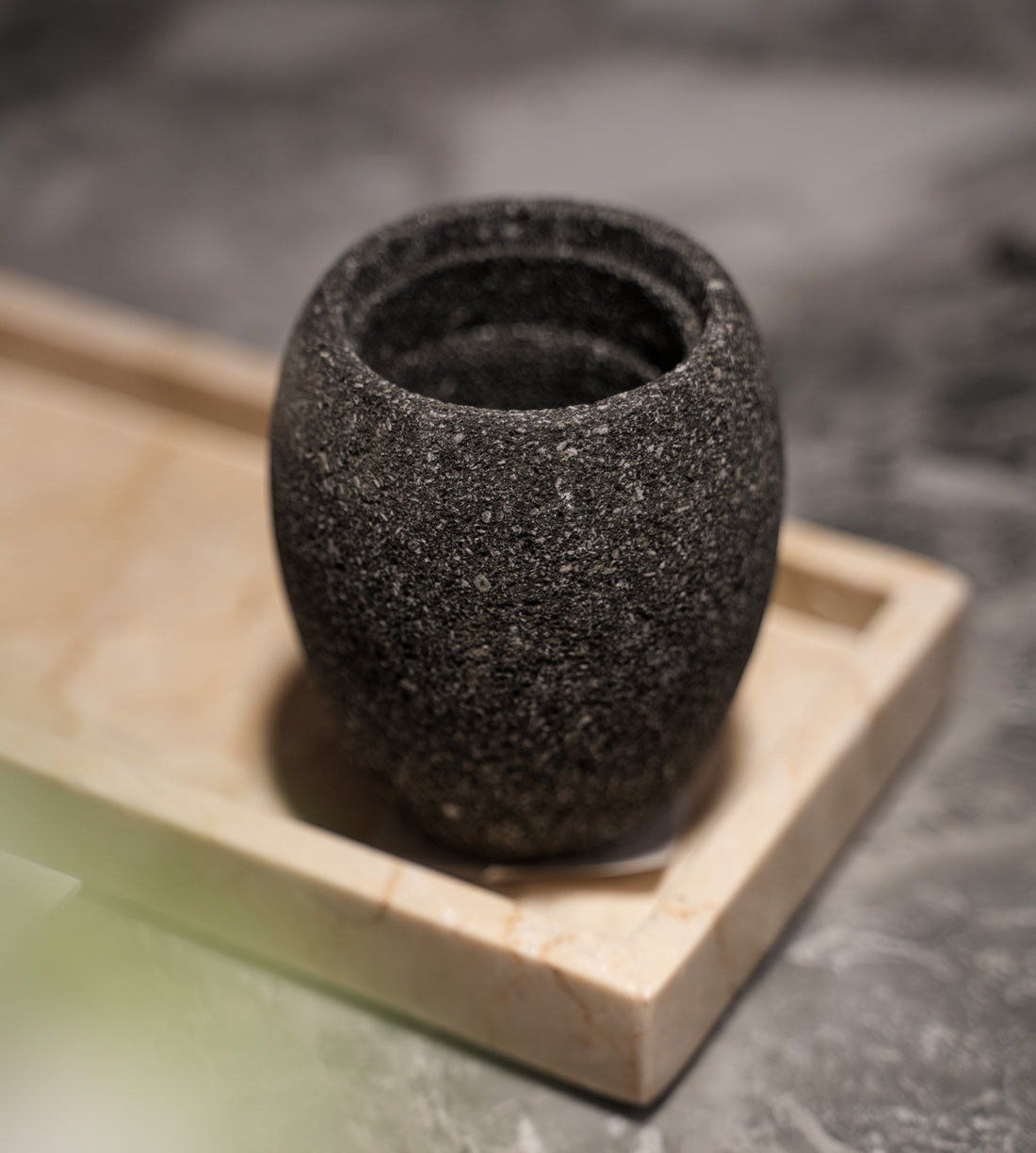 CERAMIC CONTAINER