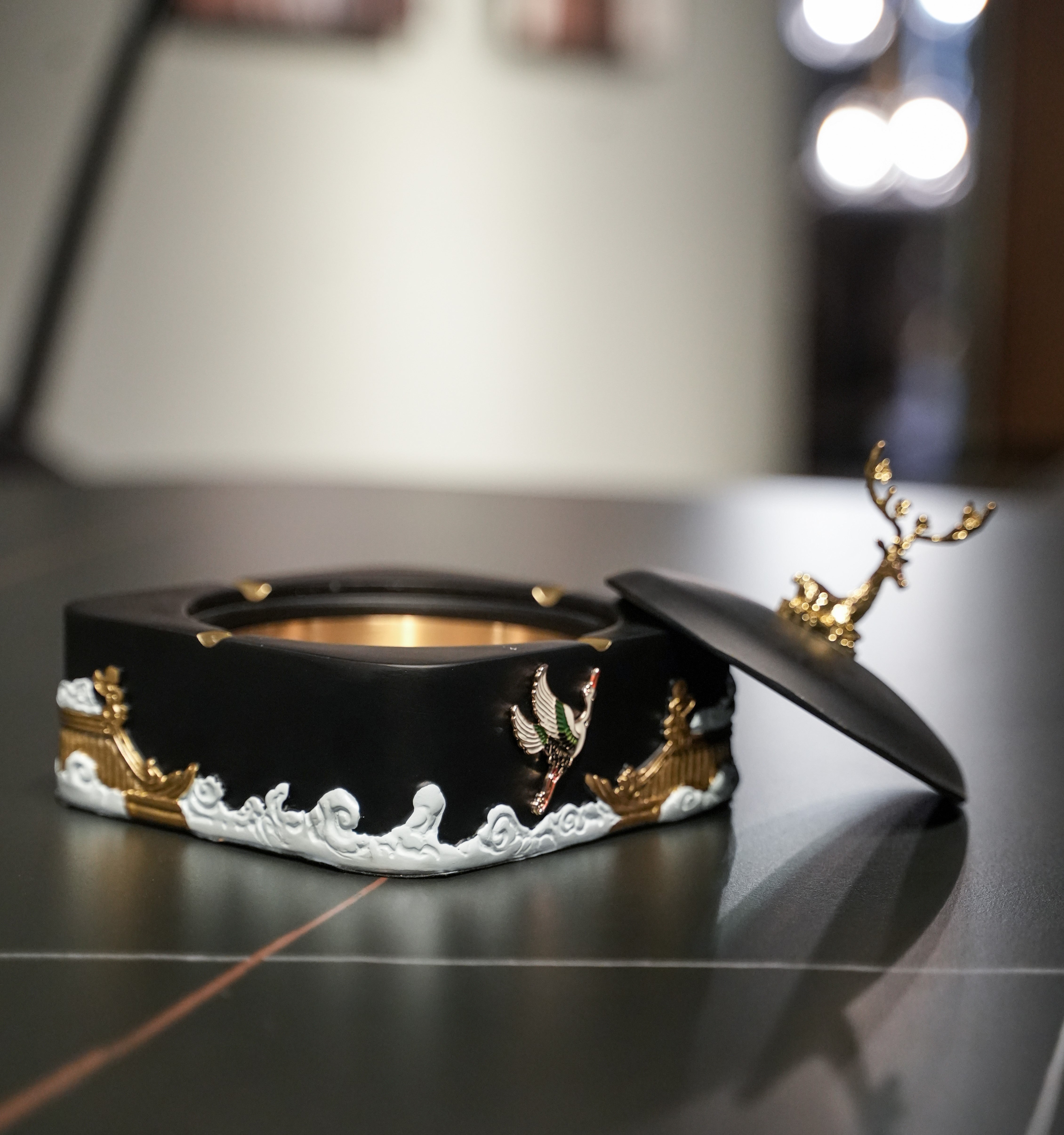 ASHTRAY