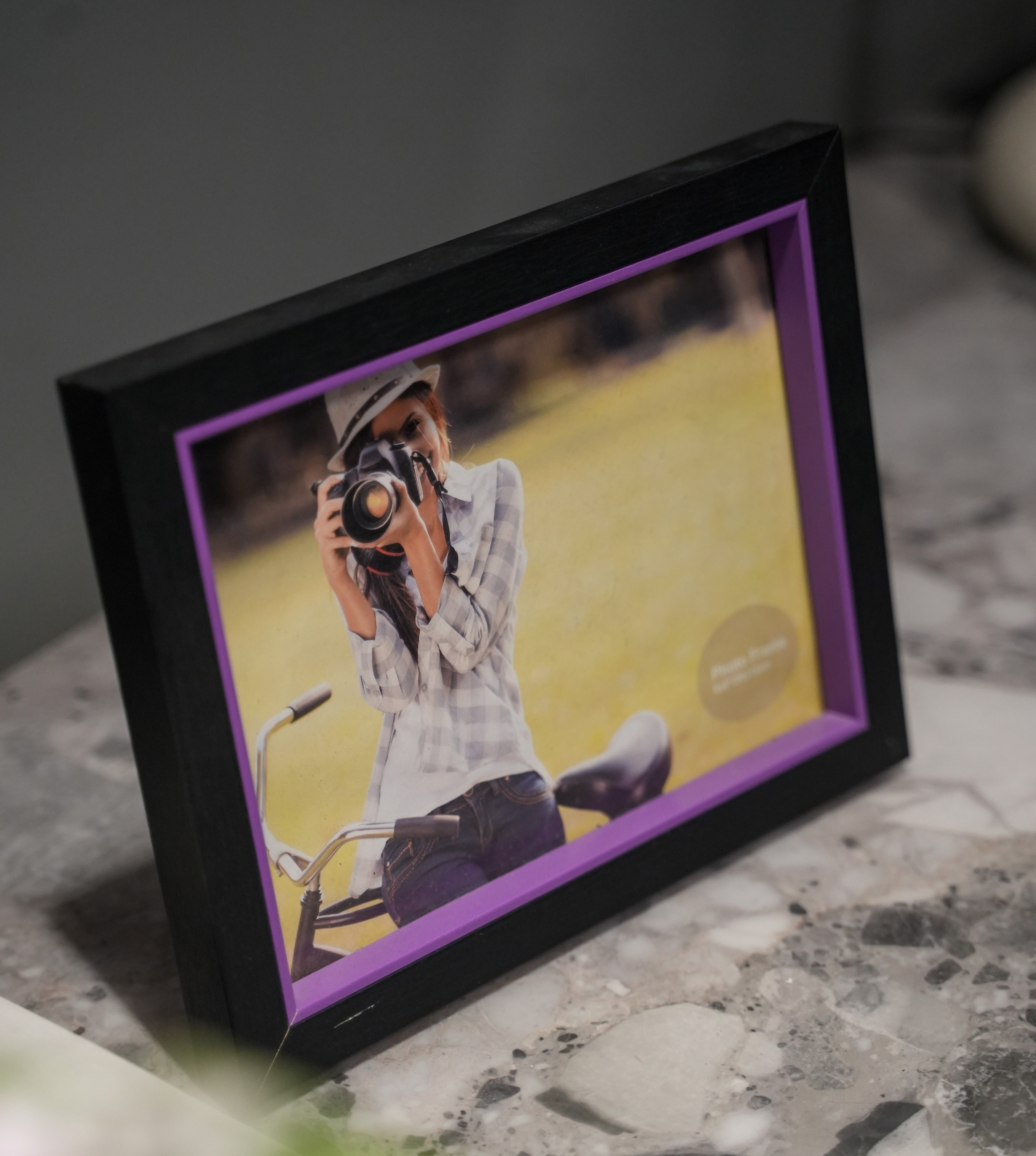 PHOTO FRAME