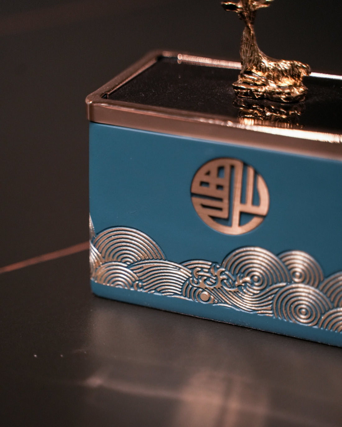 Sleek Resin  Metal Toothpick Holder
