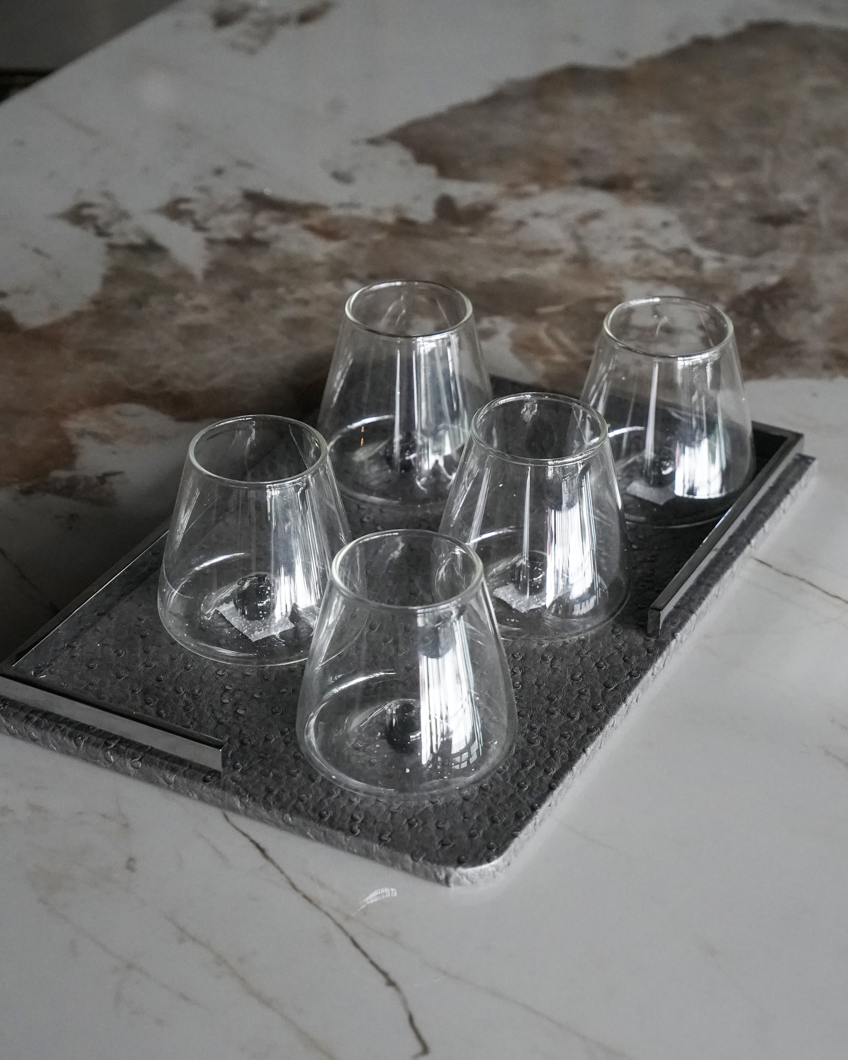 GLASS DECOR