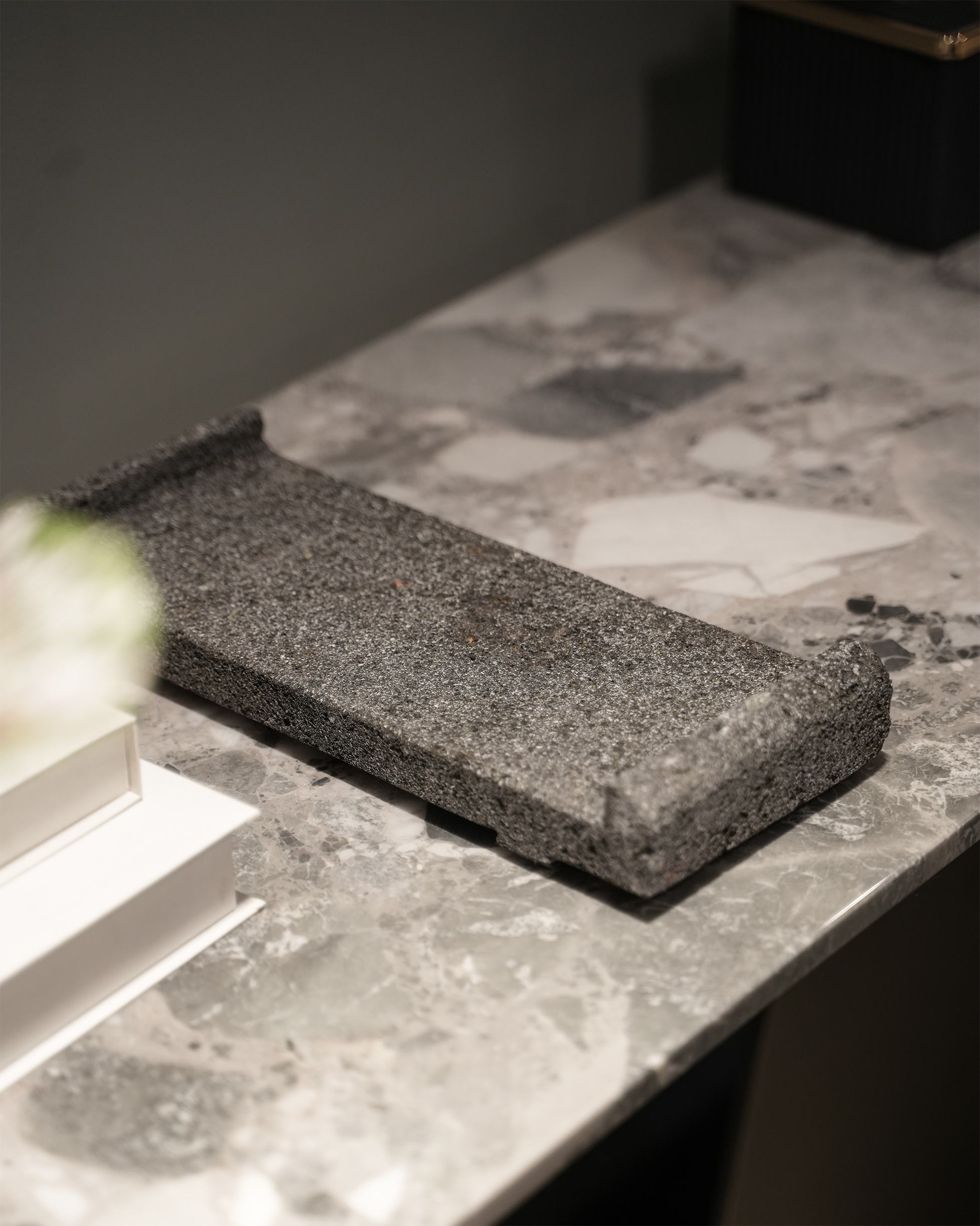 CERAMIC STONE TRAY