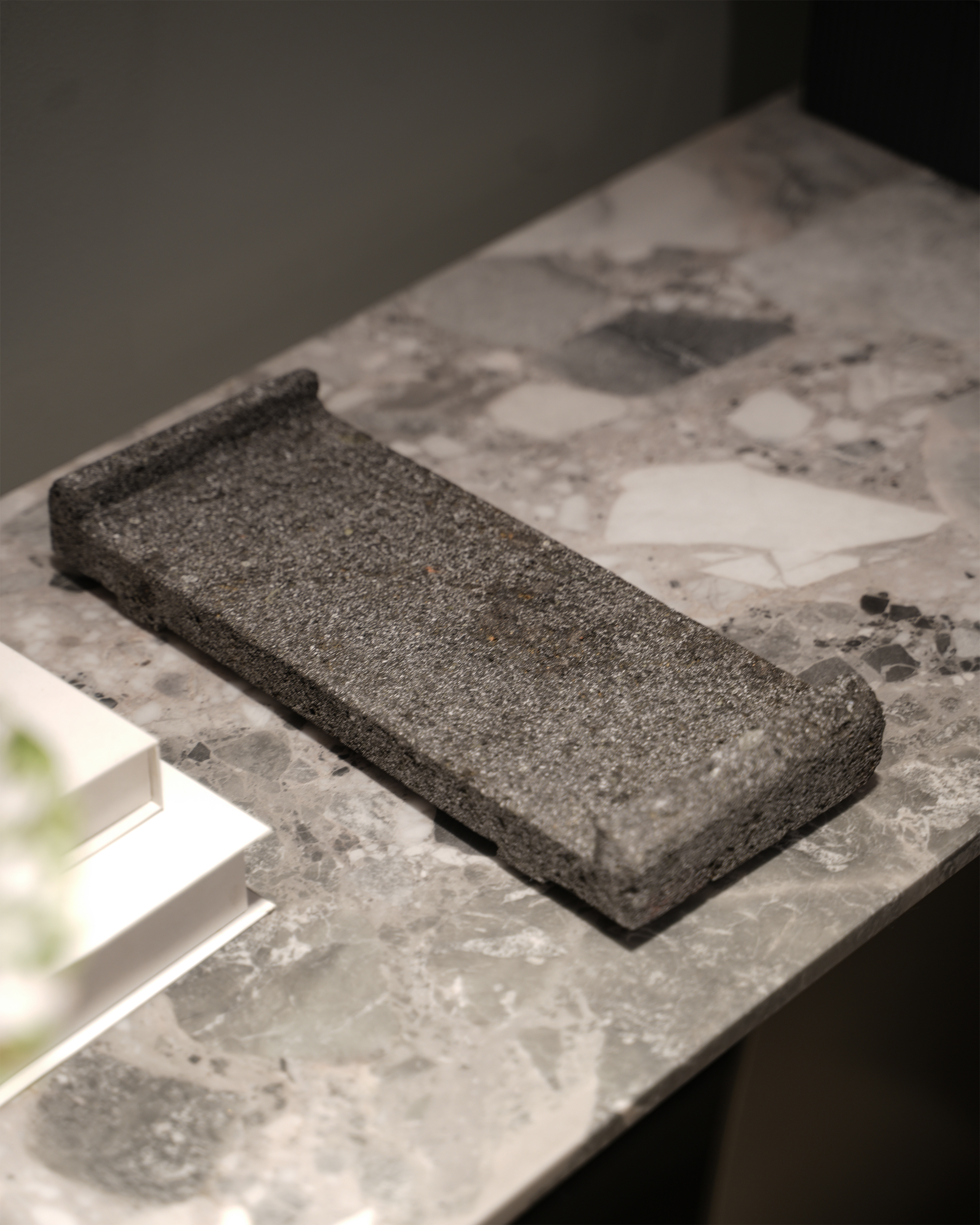 CERAMIC STONE TRAY