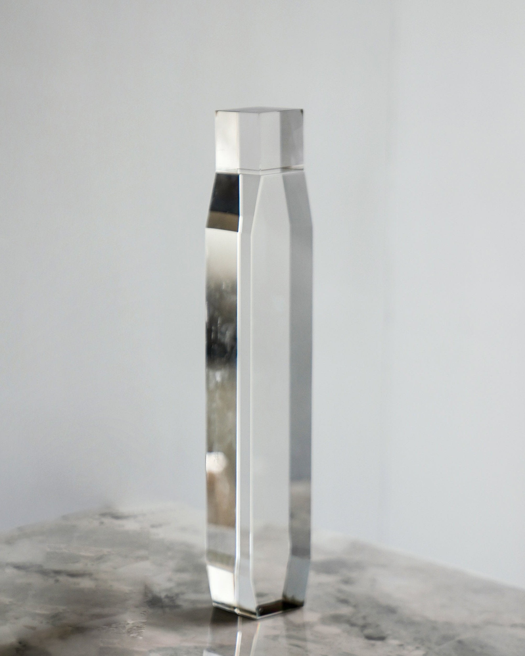 GLASS DECOR