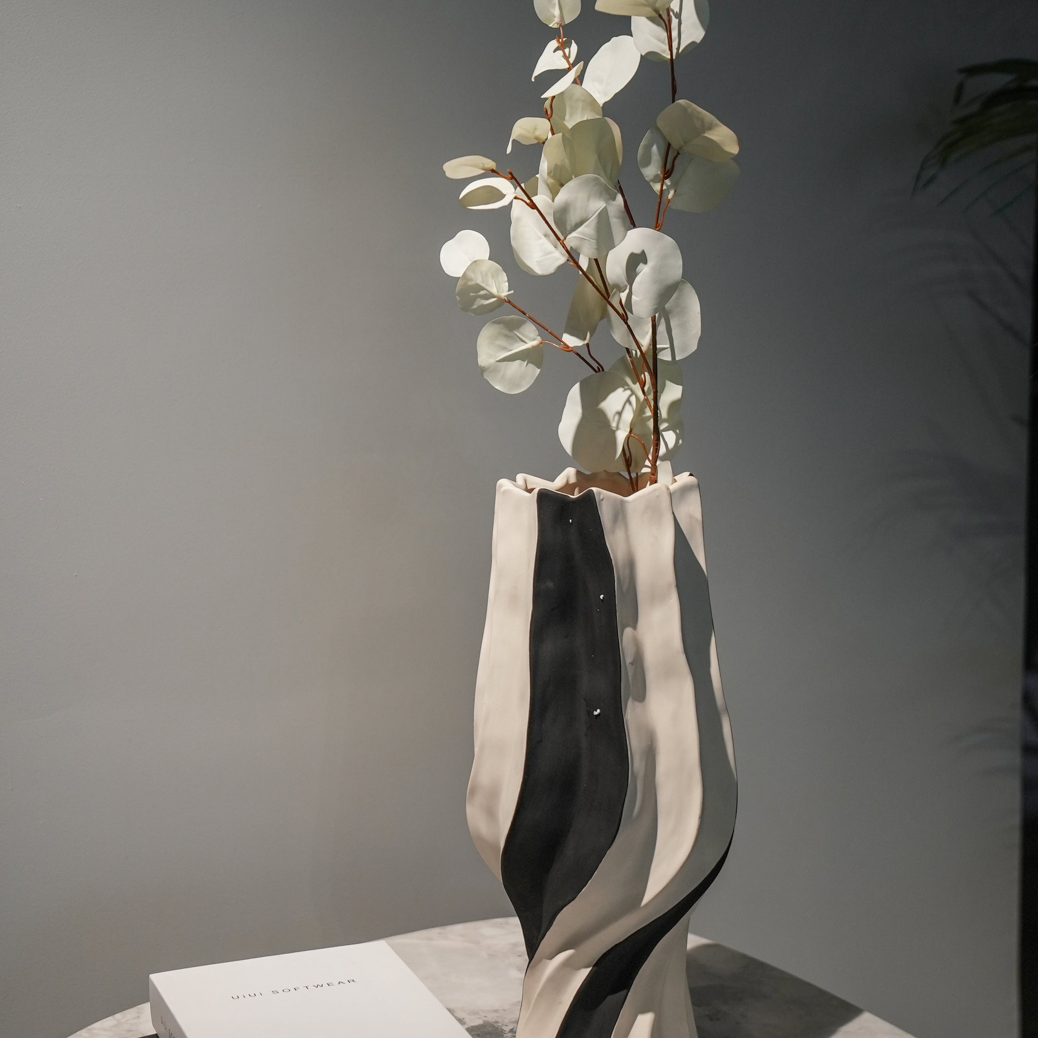 Modern Wavy Stripe Tall Vase