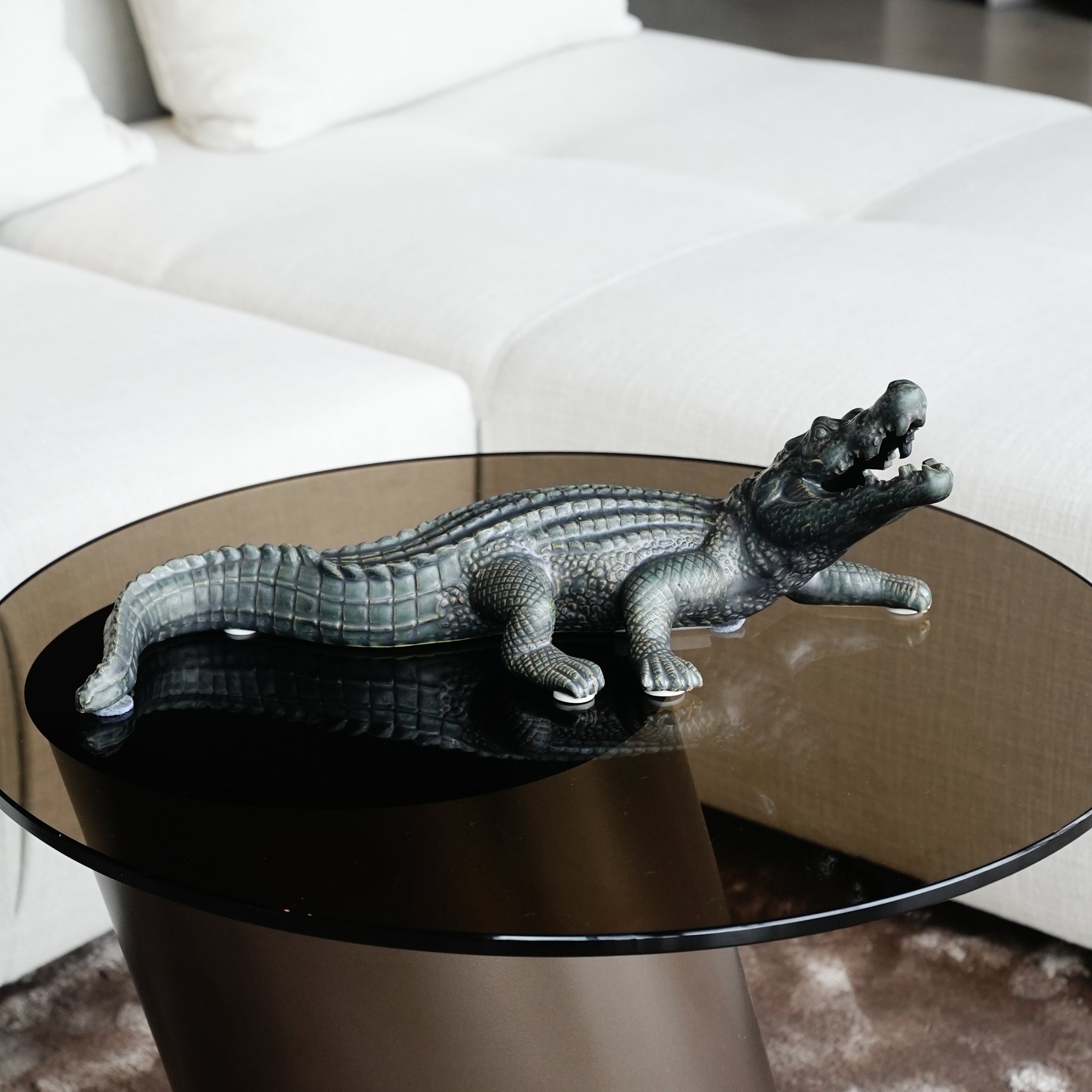 ALLIGATOR DECOR