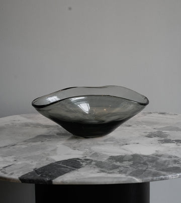 Glass bowl