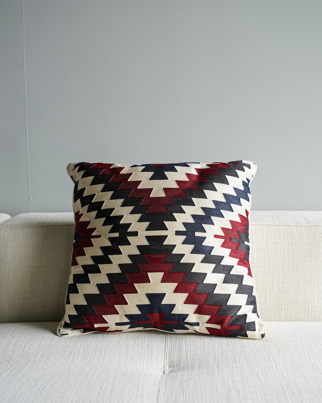 CUSHION