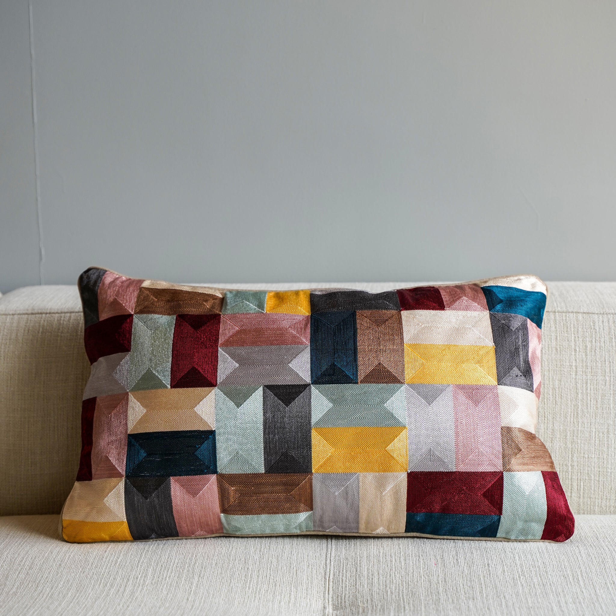CUSHION