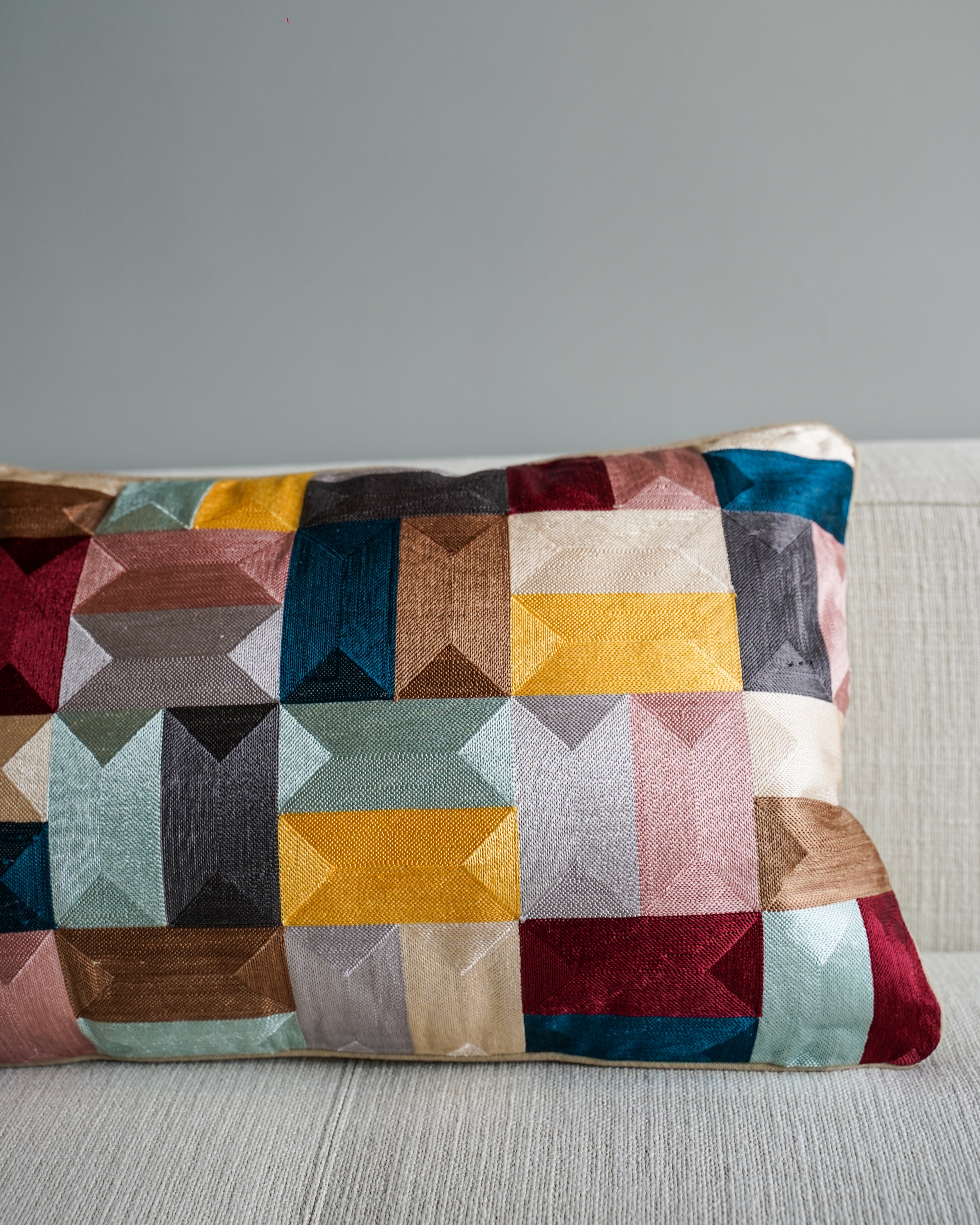 CUSHION