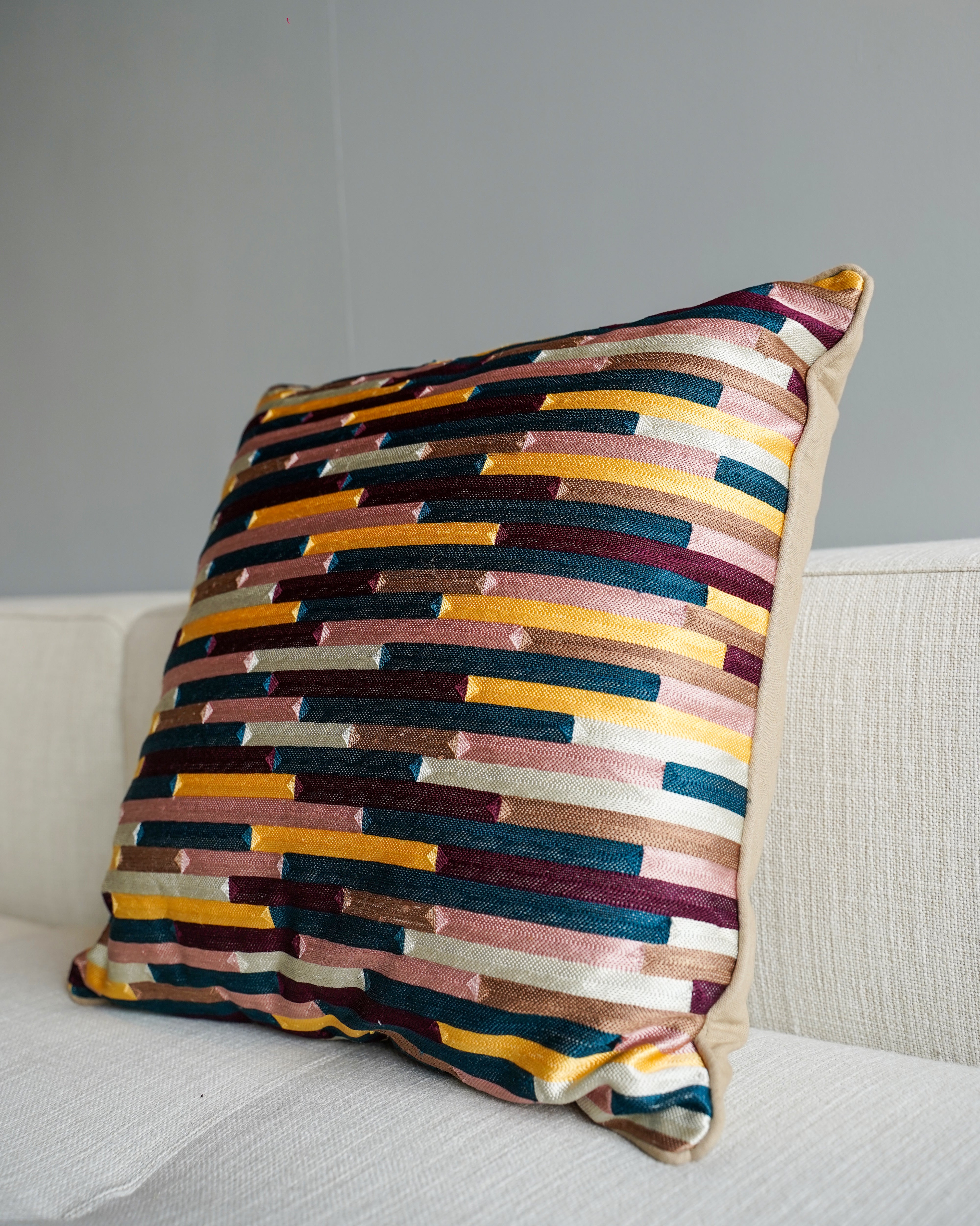 Orra – Back Cushion