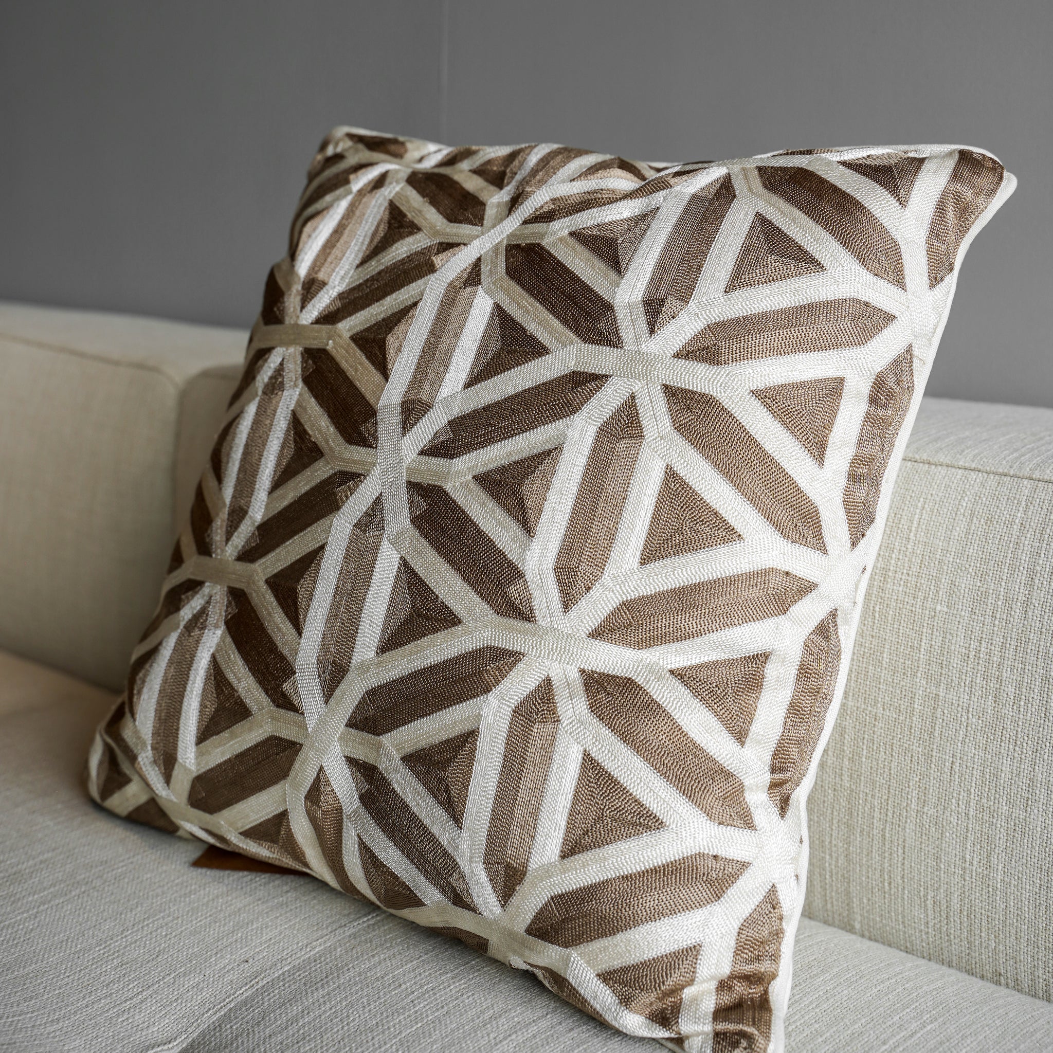 Inara – Back Cushion