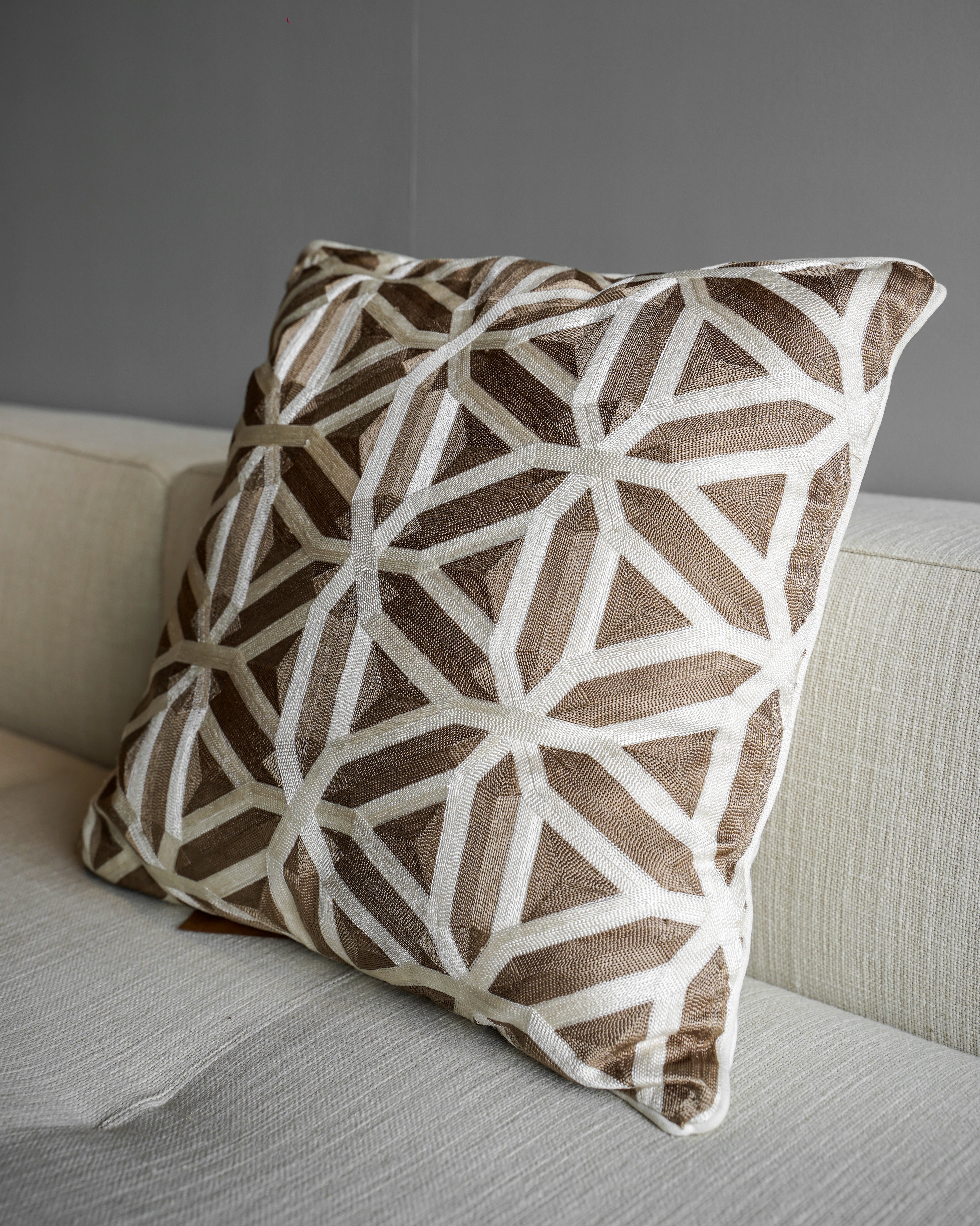 Inara – Back Cushion