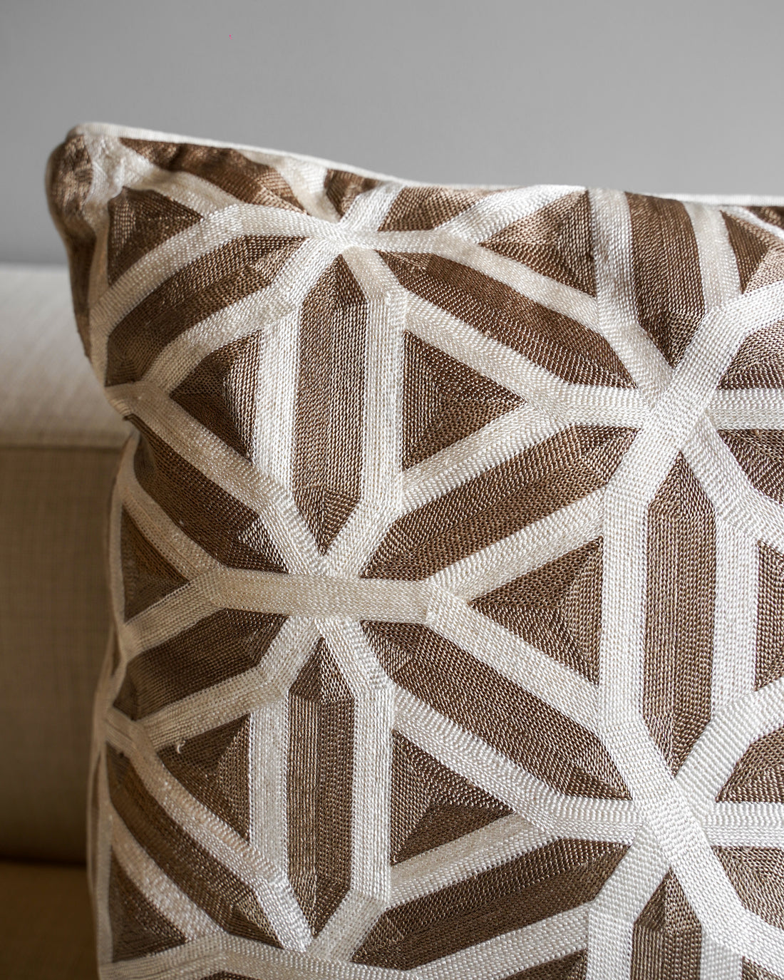 Inara – Back Cushion
