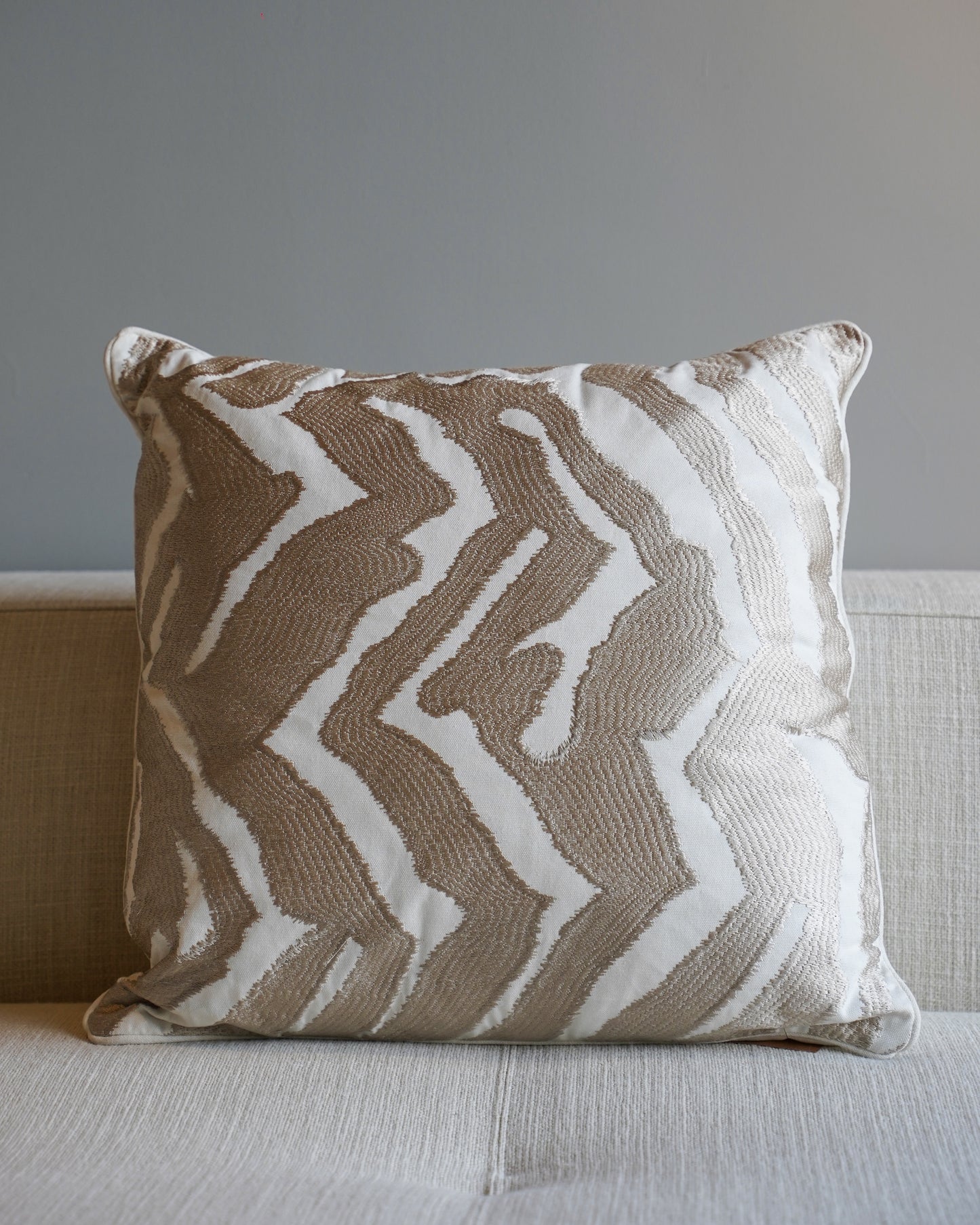 CUSHION