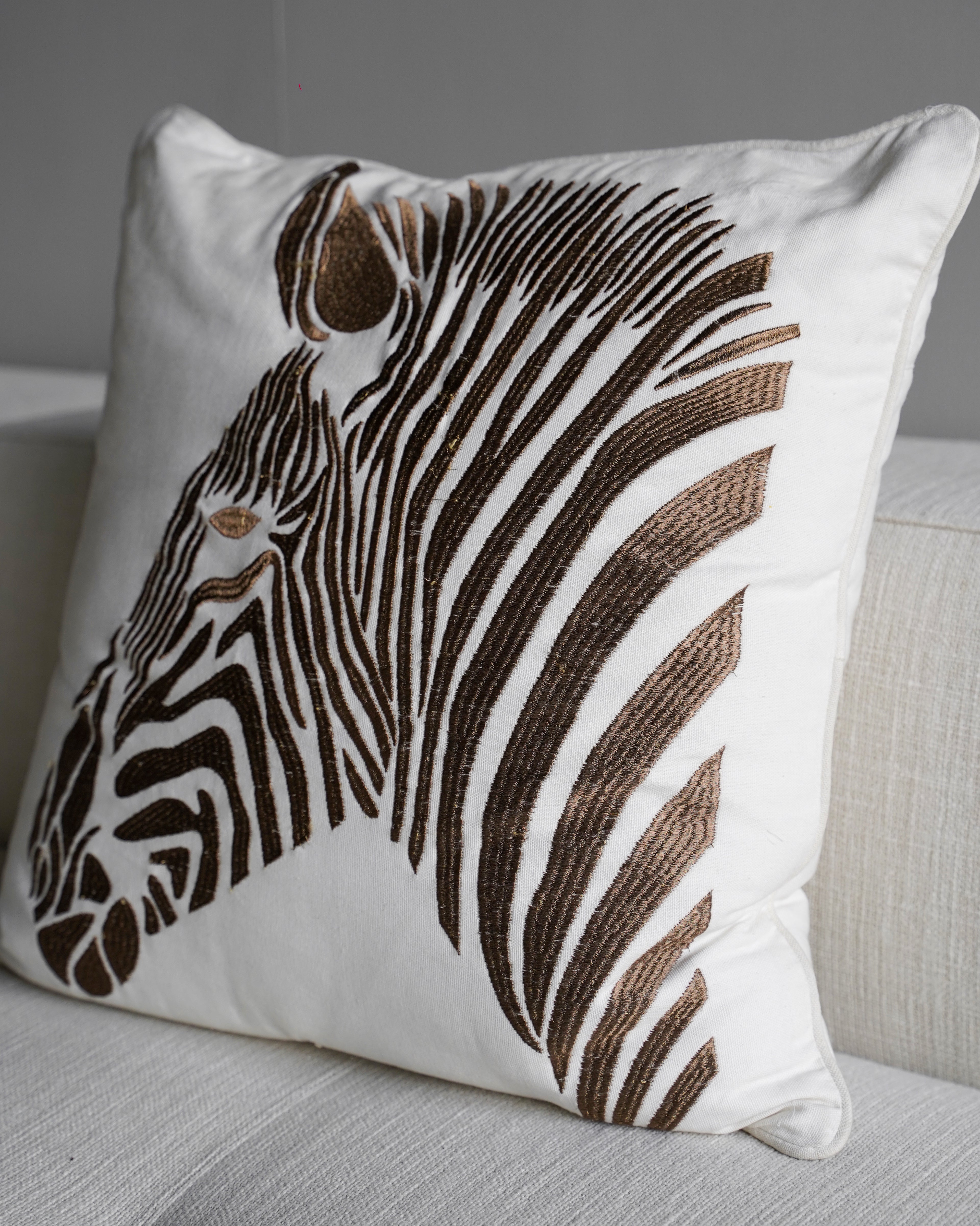 CUSHION