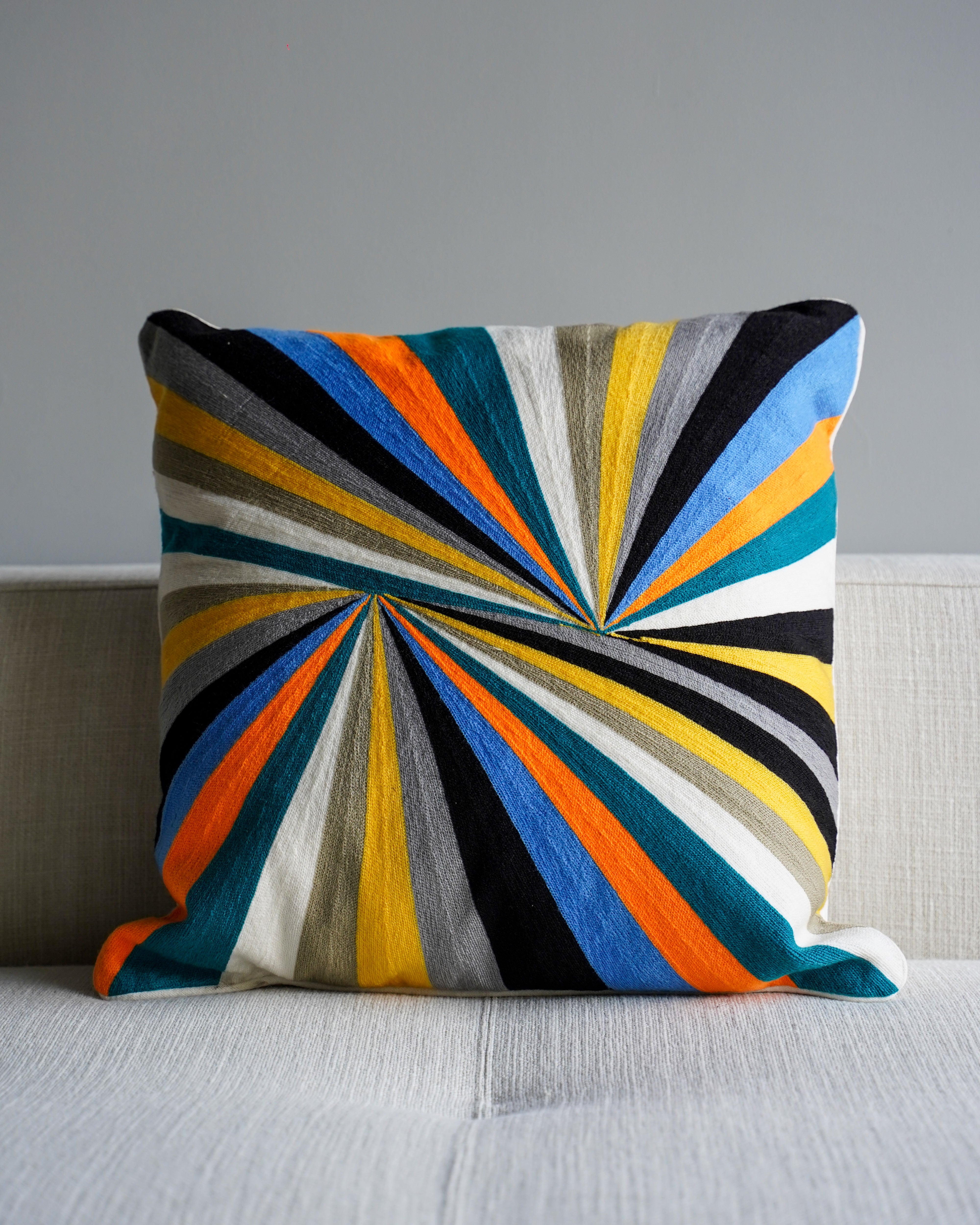 Mira – Back Cushion
