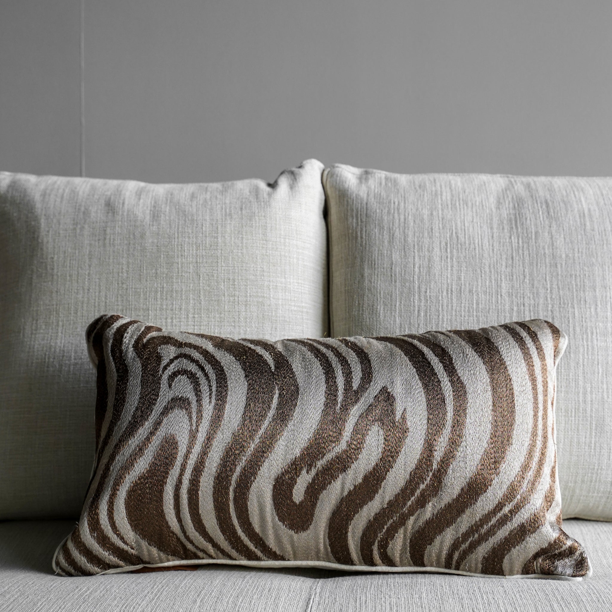 CUSHION
