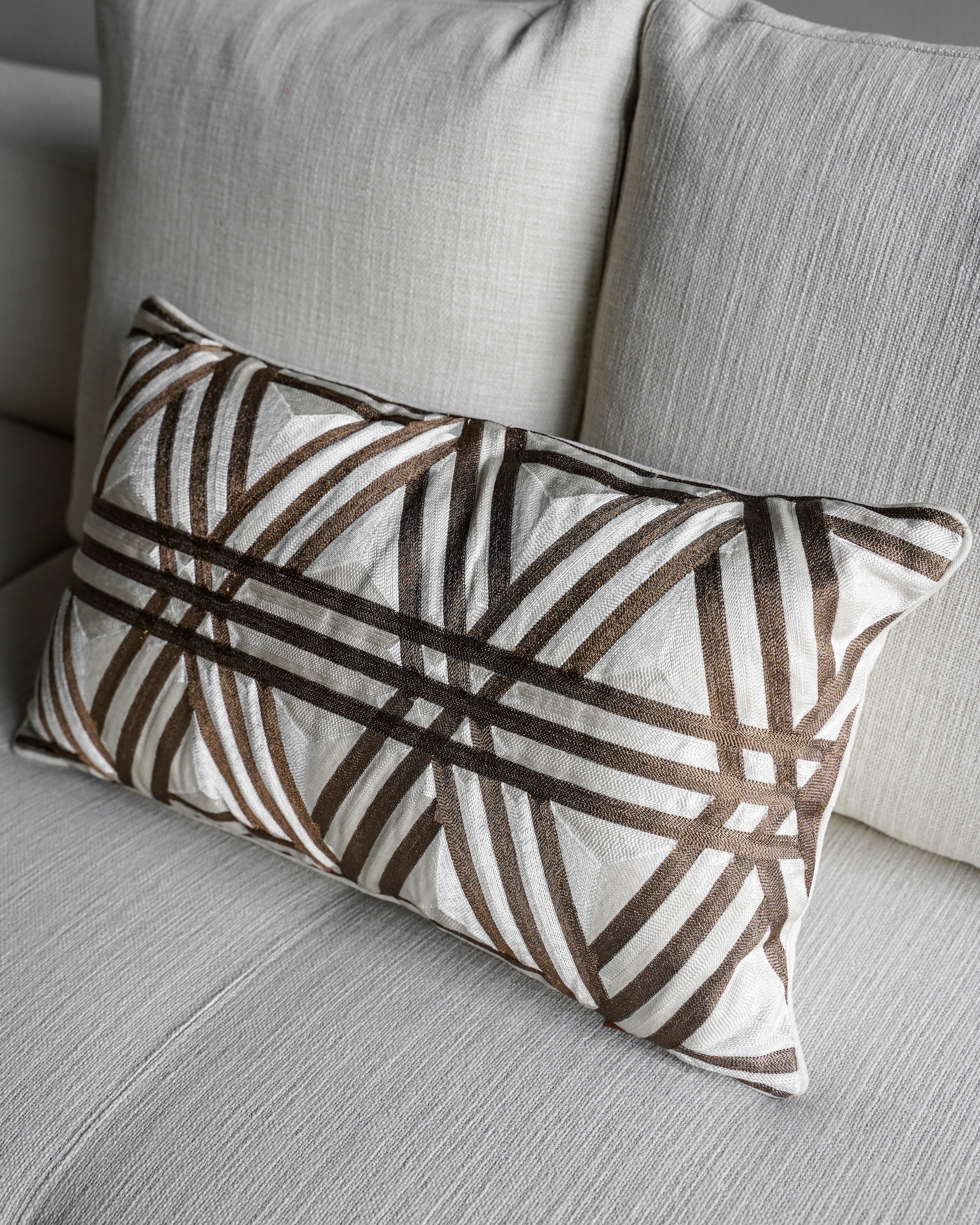 Nira – Lumbar Cushion