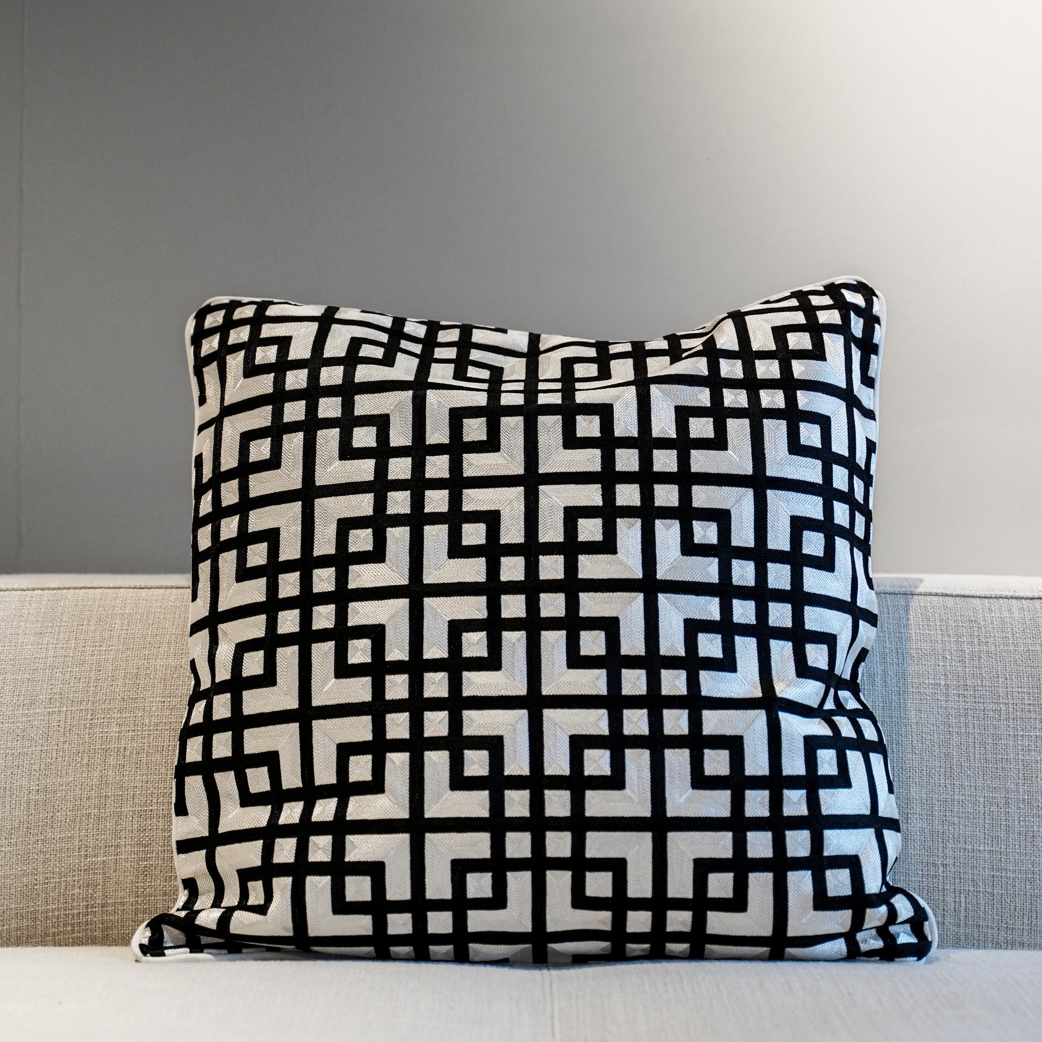 CUSHION