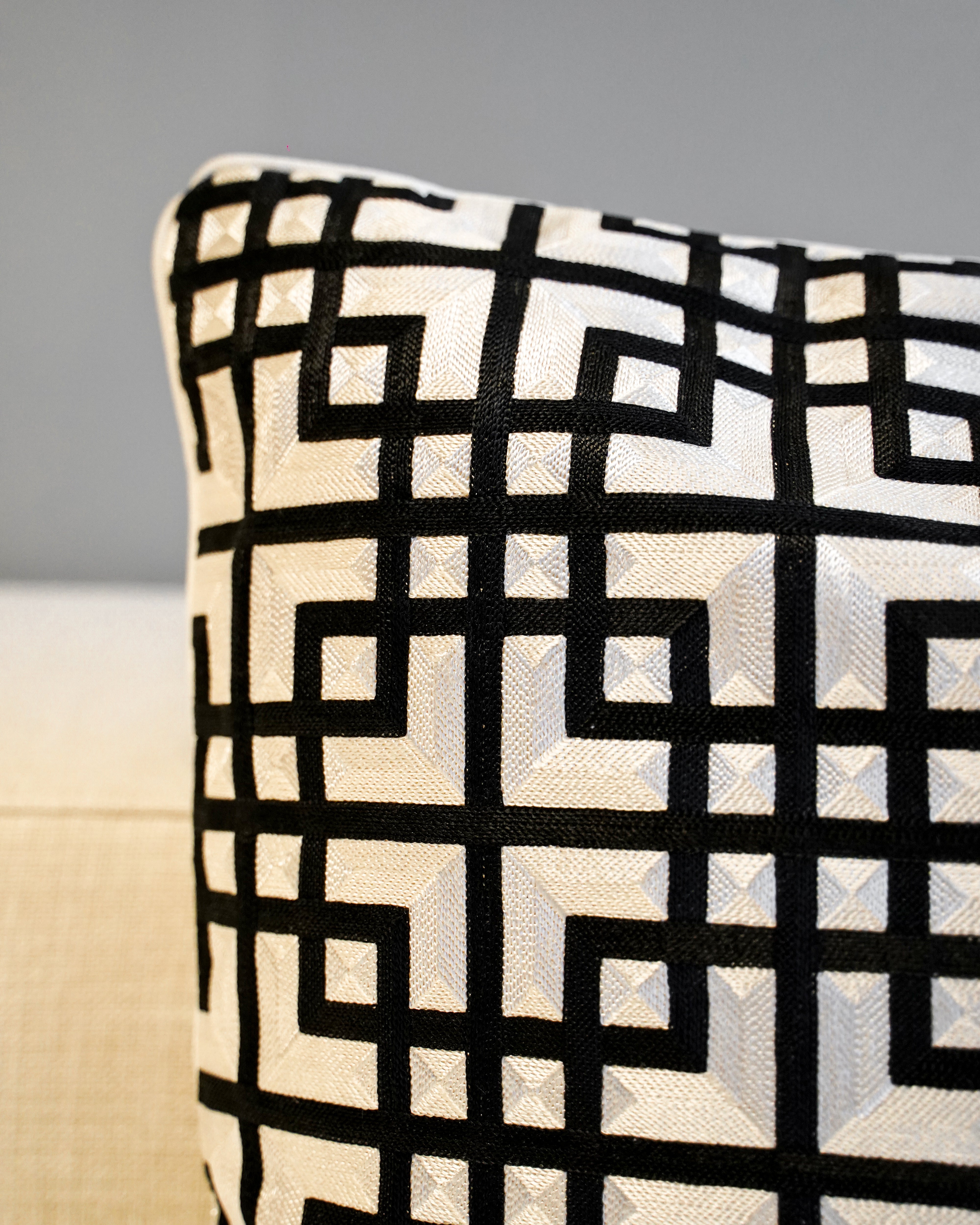 CUSHION